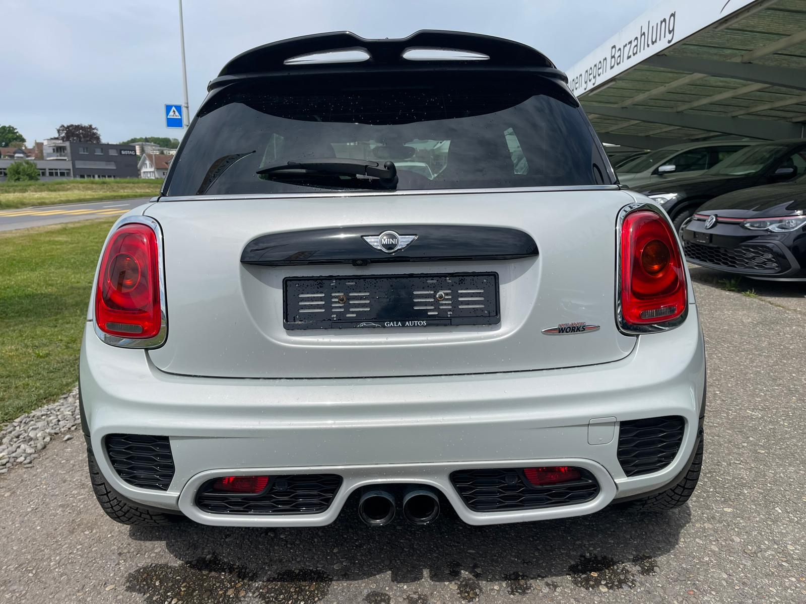 MINI Cooper John Cooper Works Steptronic-image-4