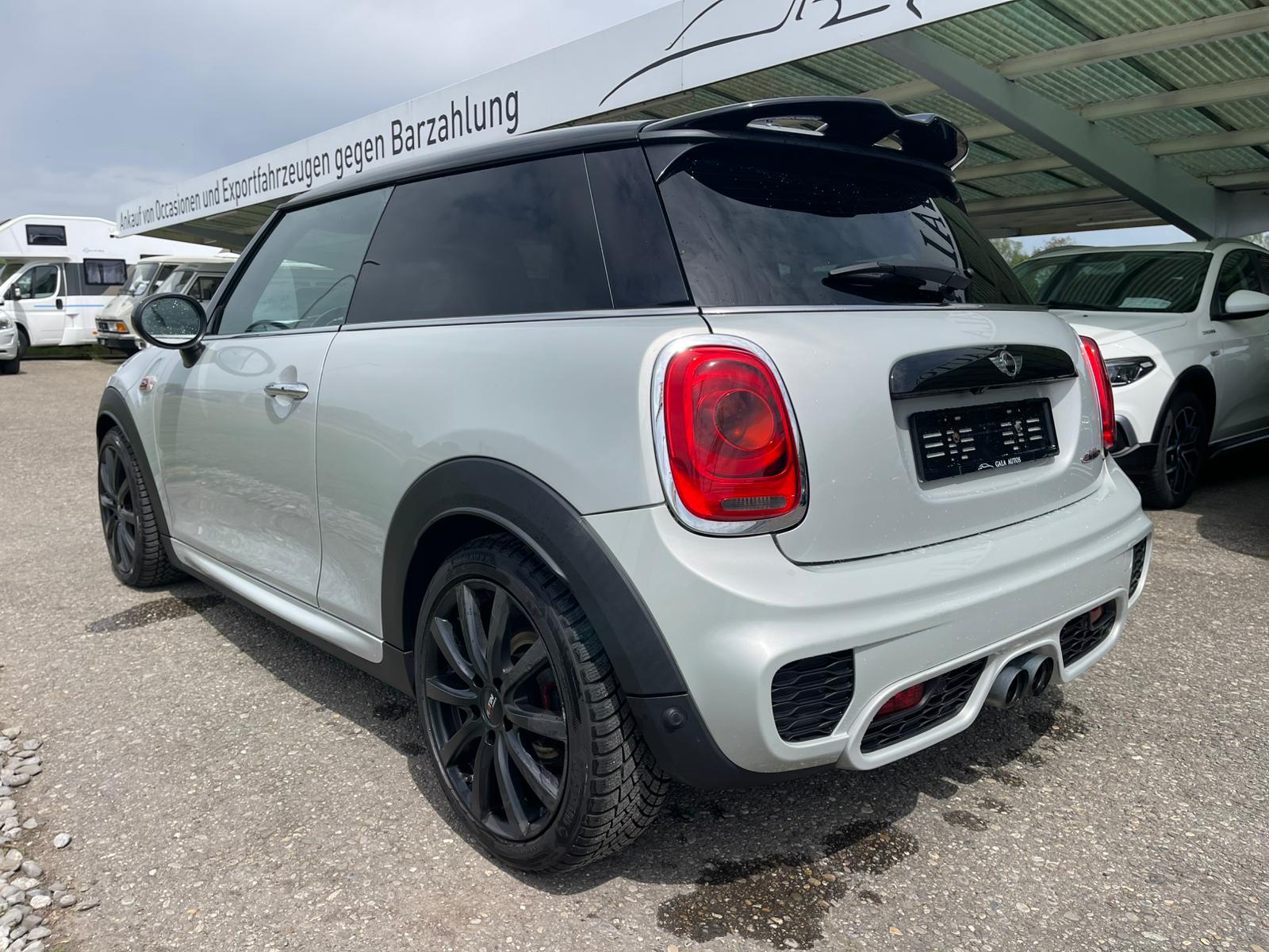 MINI Cooper John Cooper Works Steptronic-image-5