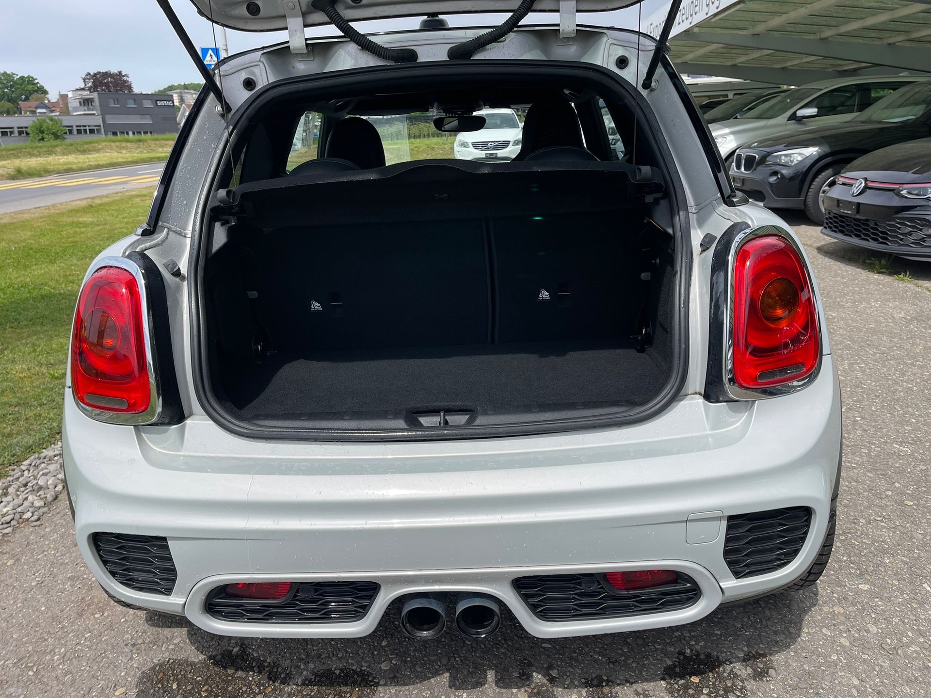 MINI Cooper John Cooper Works Steptronic-image-12