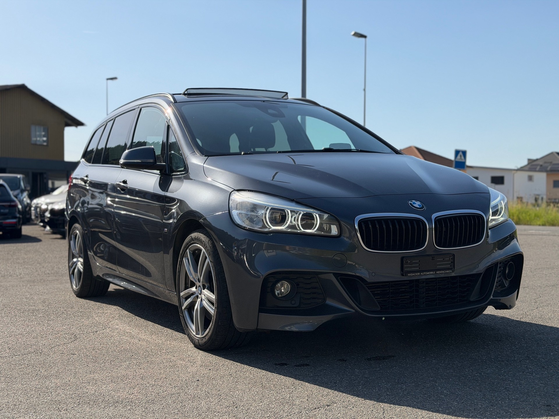 BMW 220d xDrive Gran Tourer M Sport Steptronic-image-2