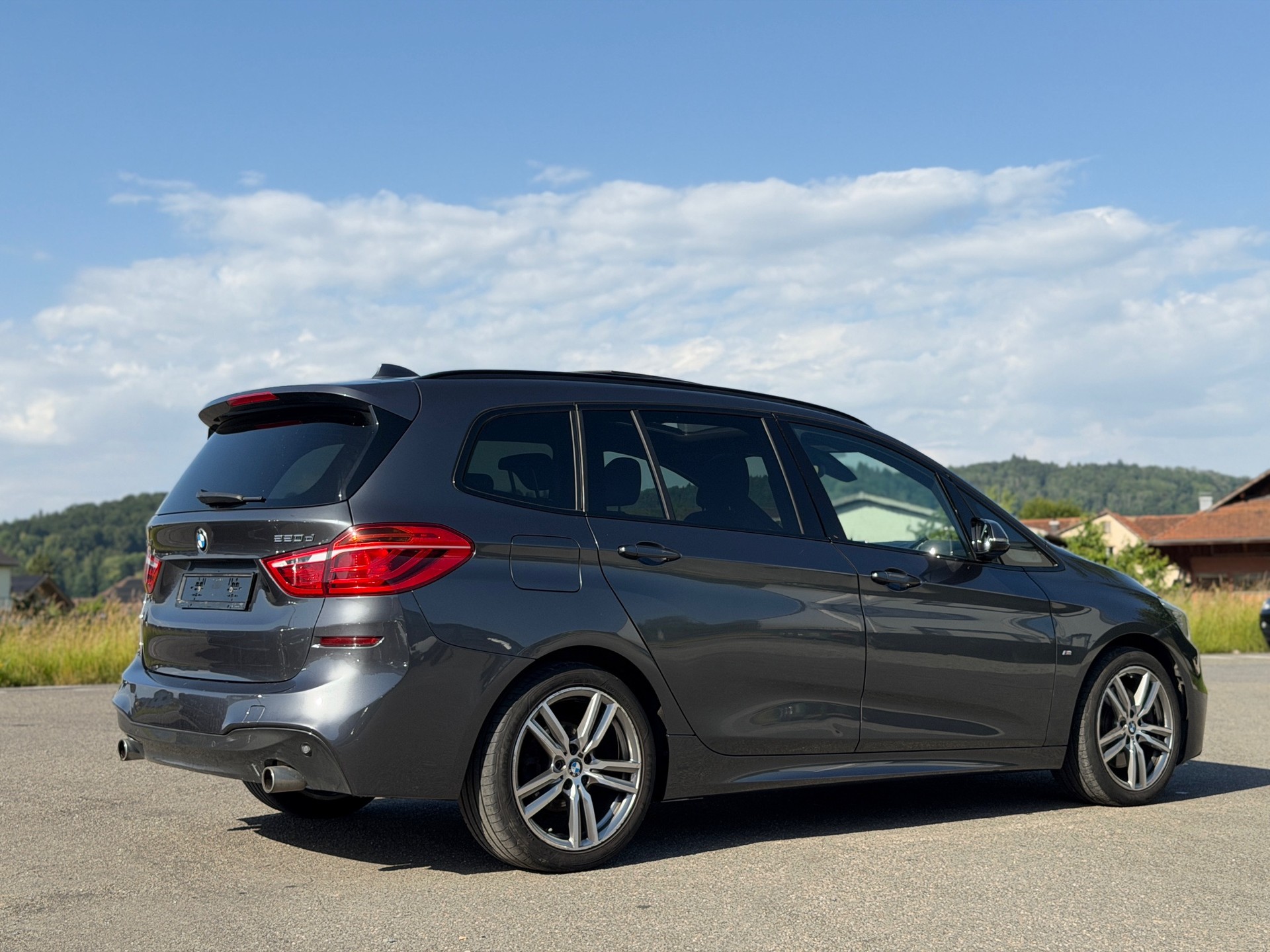 BMW 220d xDrive Gran Tourer M Sport Steptronic-image-3