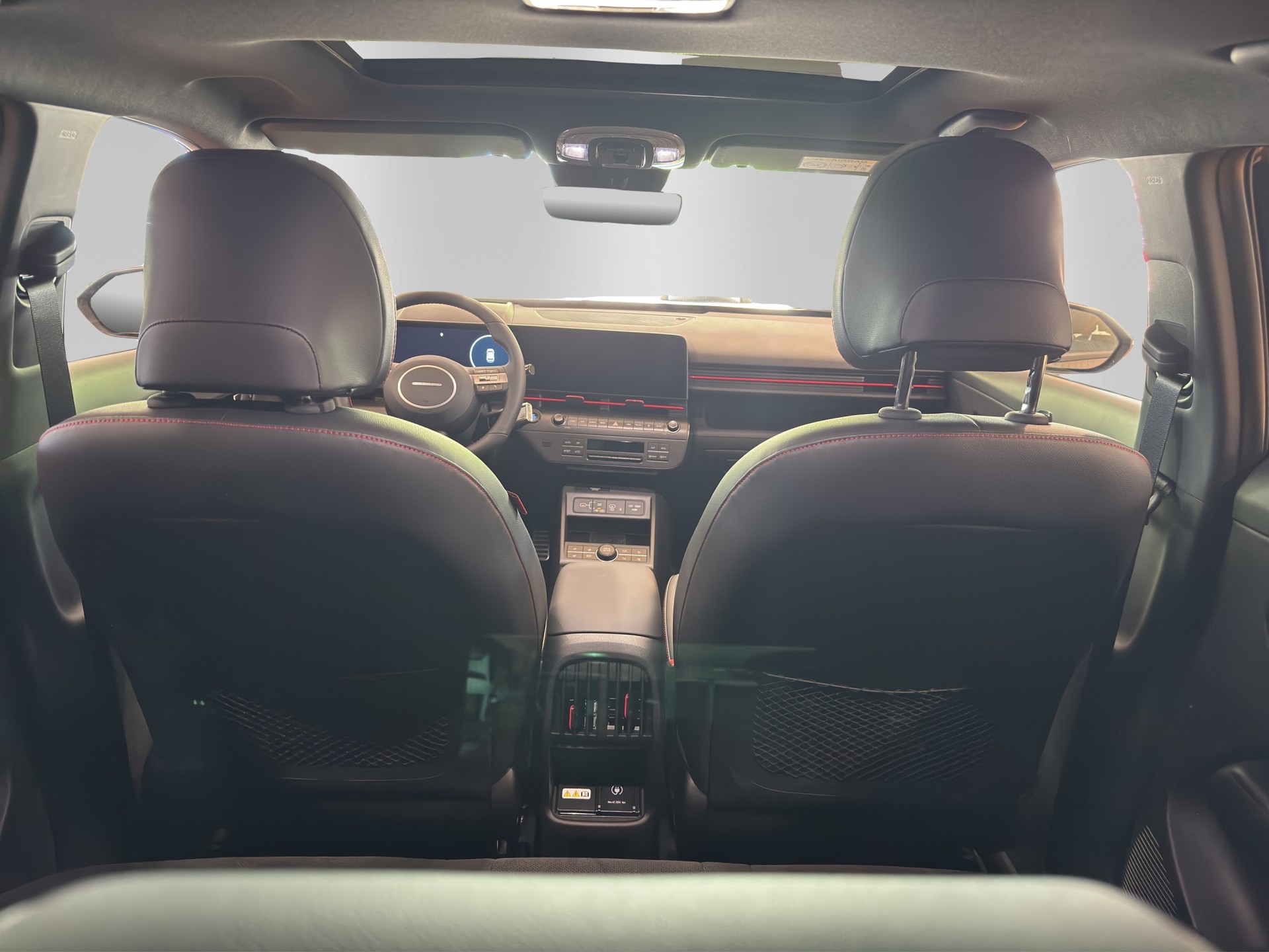 HYUNDAI Kona EV 65.4 kWh N Line-image-10