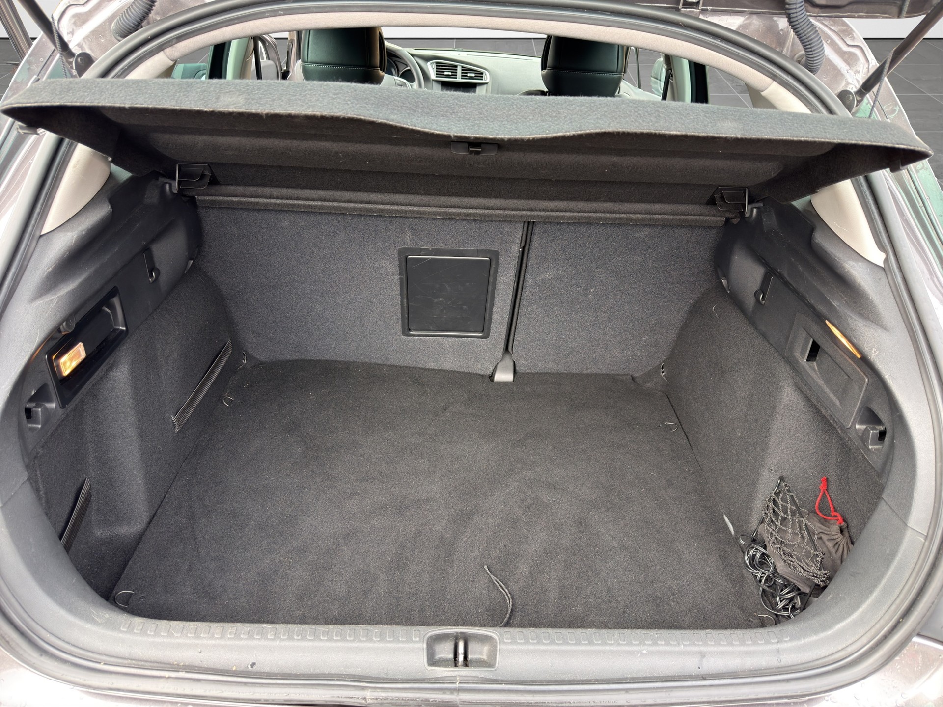 CITROEN C4 1.2 Pure Tech Feel Edition-image-19