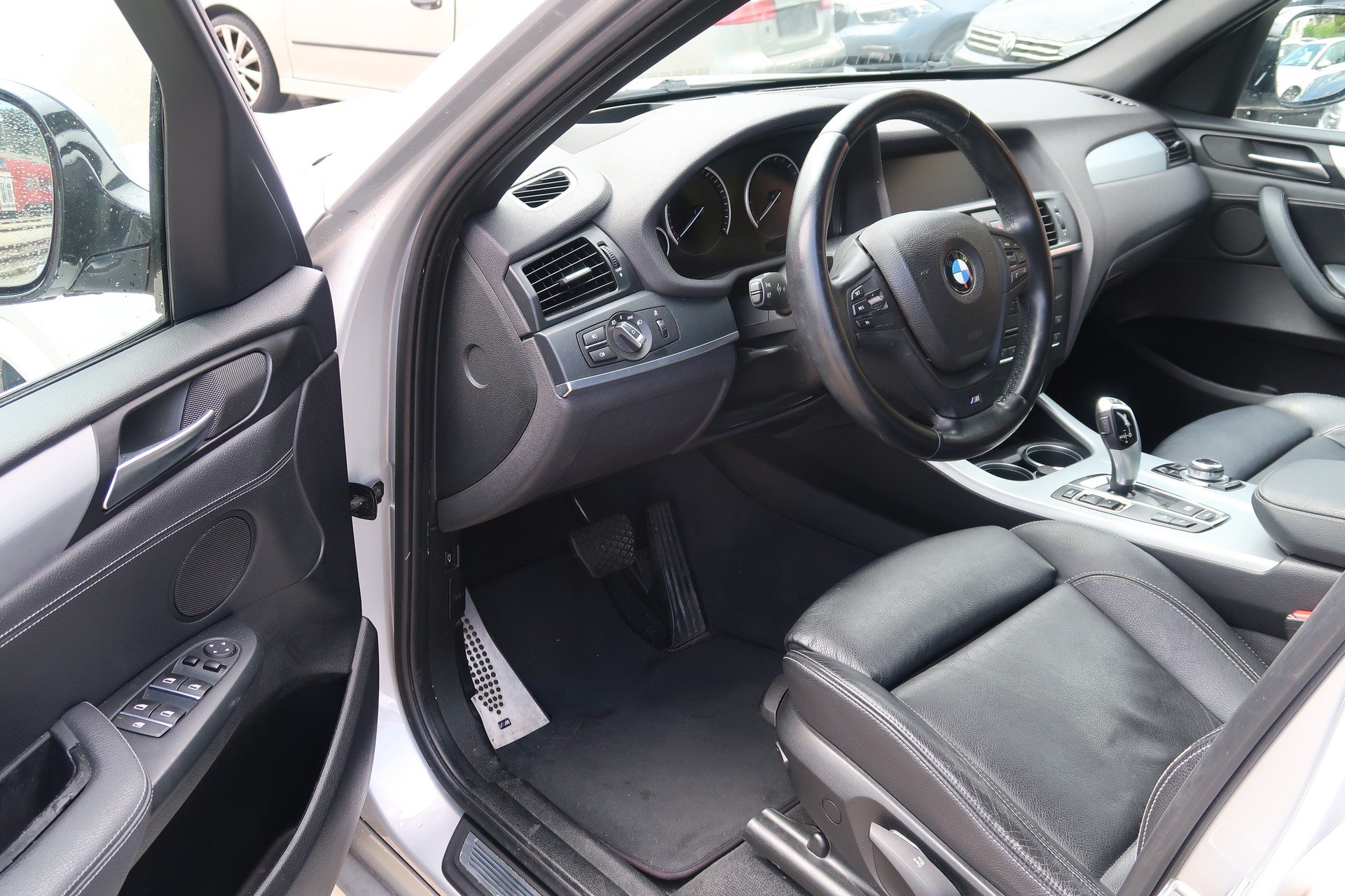BMW X3 xDrive 28i Steptronic-image-8