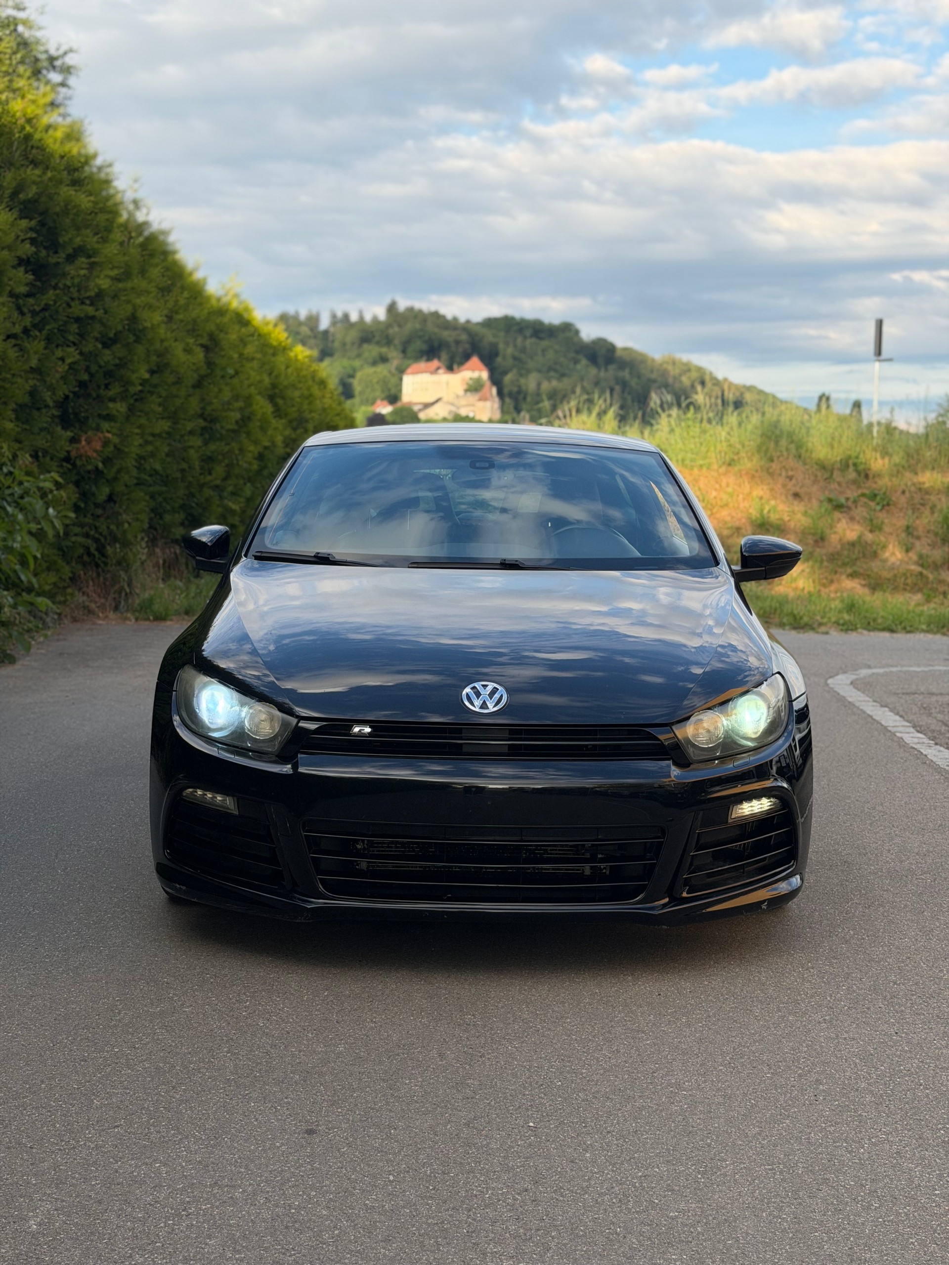 VW Scirocco 2.0 TSI R DSG-showroom-element-1