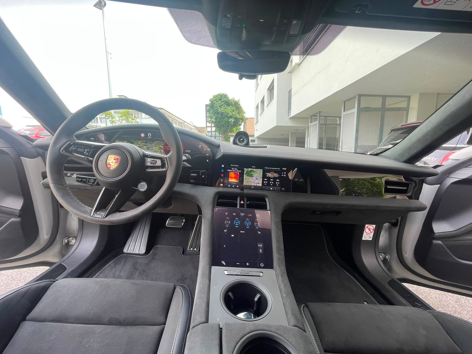 PORSCHE Taycan GTS Sport Turismo Performance Plus 93,4kWh 65% Rabatt Porsche Approved Garantie bis 7.5.2027-image-6