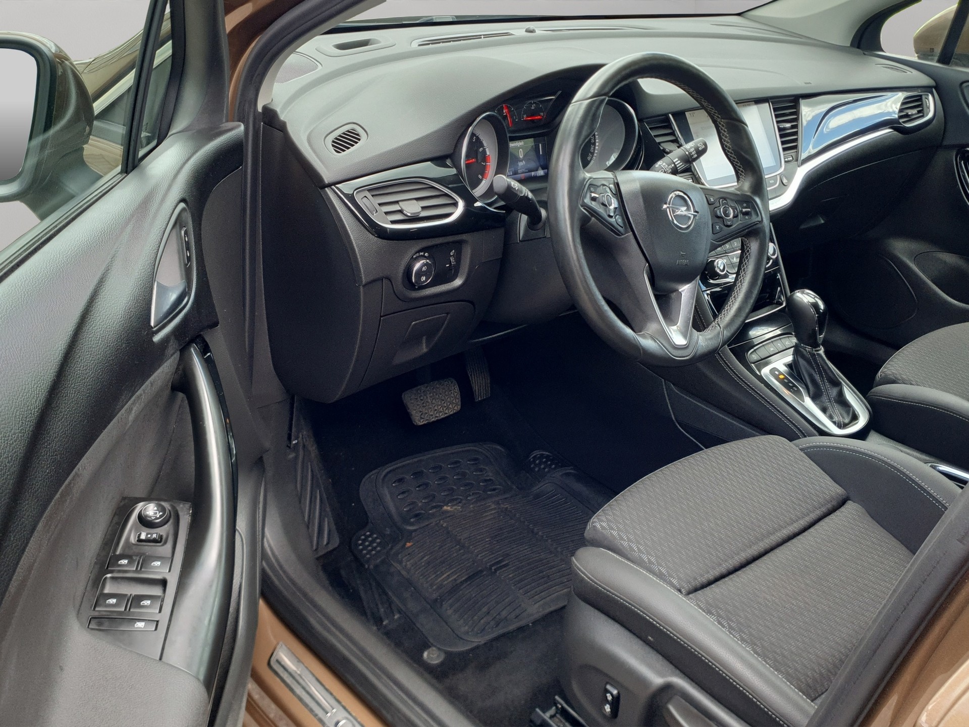 OPEL Astra 1.4i Turbo Excellence Automatic-image-9