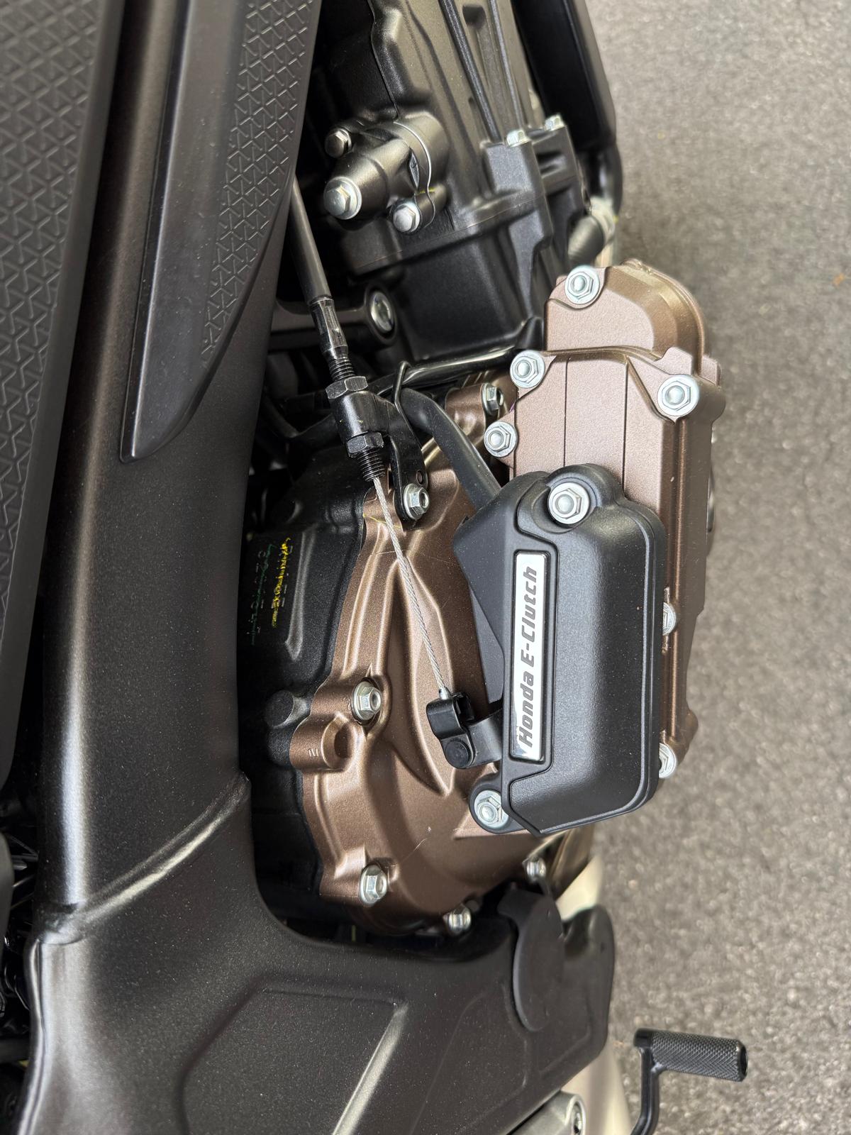 HONDA CB 650 R E-Clutch-image-9