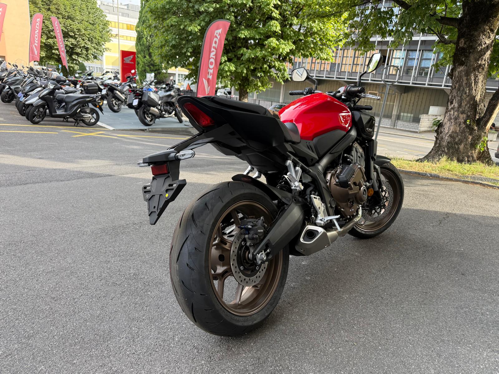 HONDA CB 650 R E-Clutch-image-5