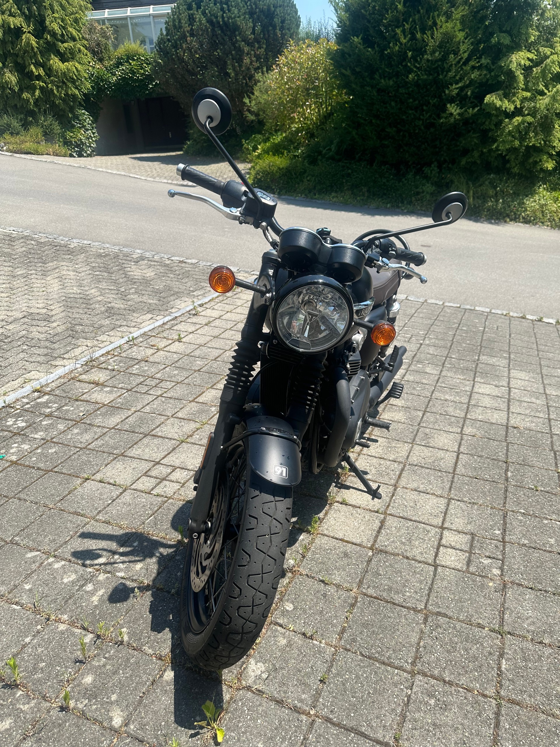 TRIUMPH Bonneville T120 ABS-image-1
