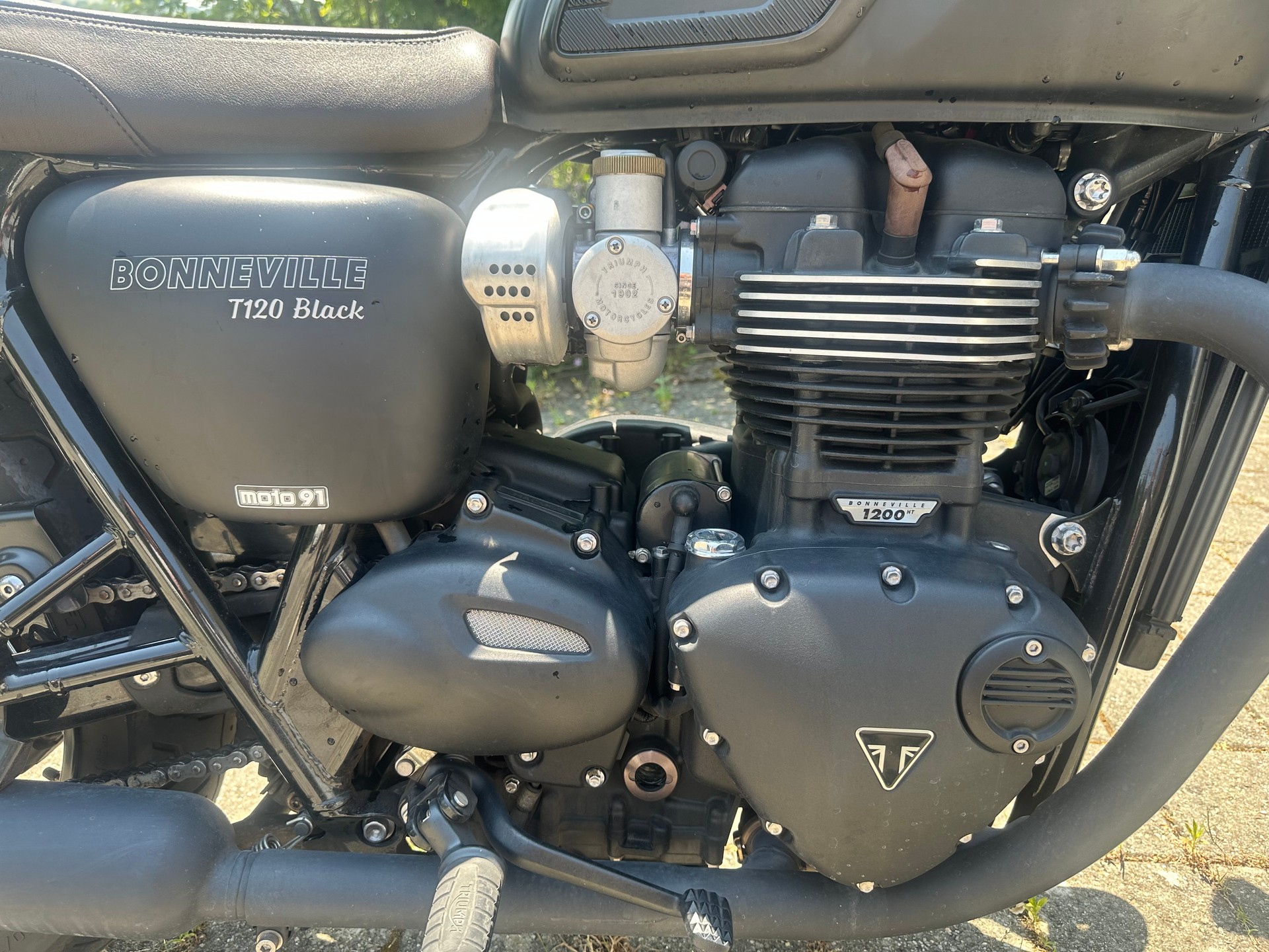 TRIUMPH Bonneville T120 ABS-image-4