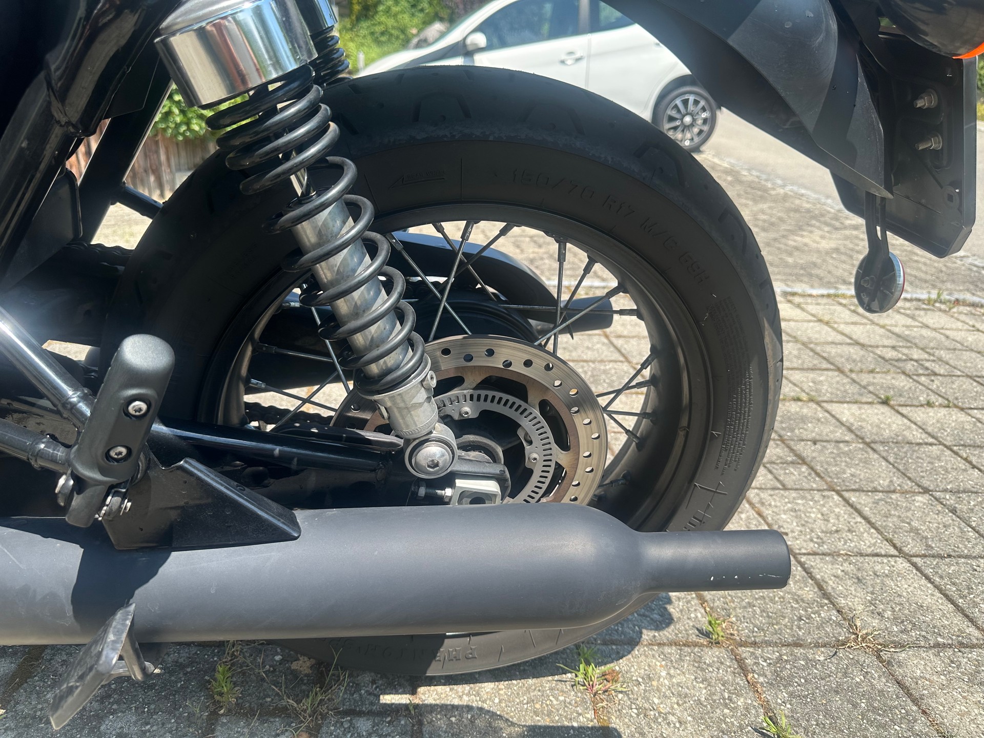 TRIUMPH Bonneville T120 ABS-image-2