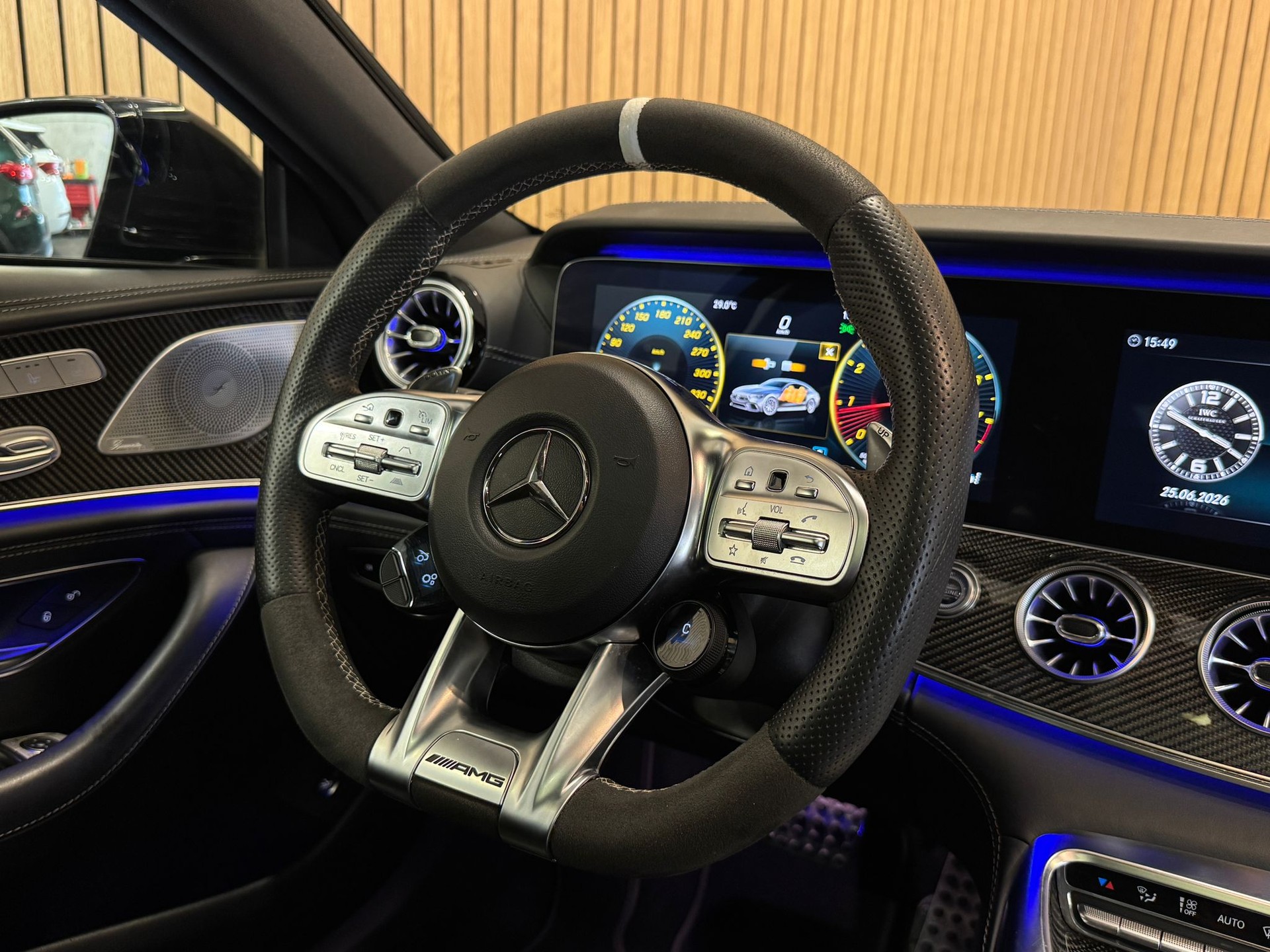 MERCEDES-BENZ AMG GT 4 63 S 4Matic+ Speedshift MCT *CH-Fahrzeug*-image-17