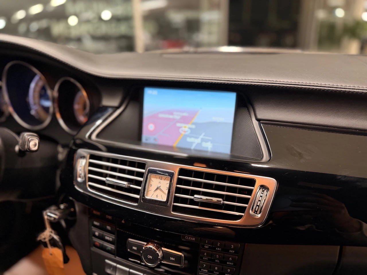 MERCEDES-BENZ CLS Shooting Brake 350 CDI 4Matic 7G-Tronic-image-18