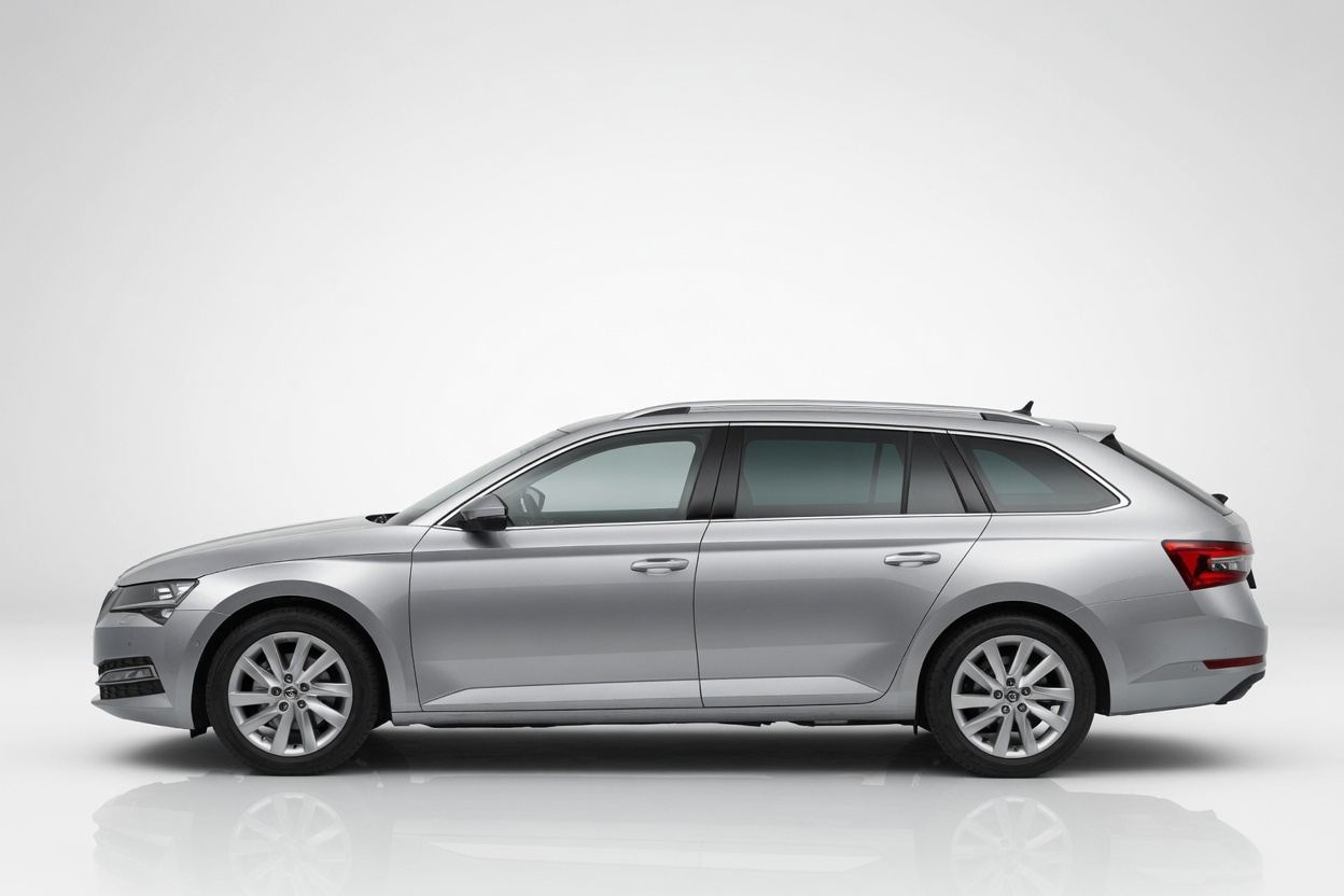 SKODA Superb Combi 2.0 TDi Style 4x4 DSG-showroom-element-1