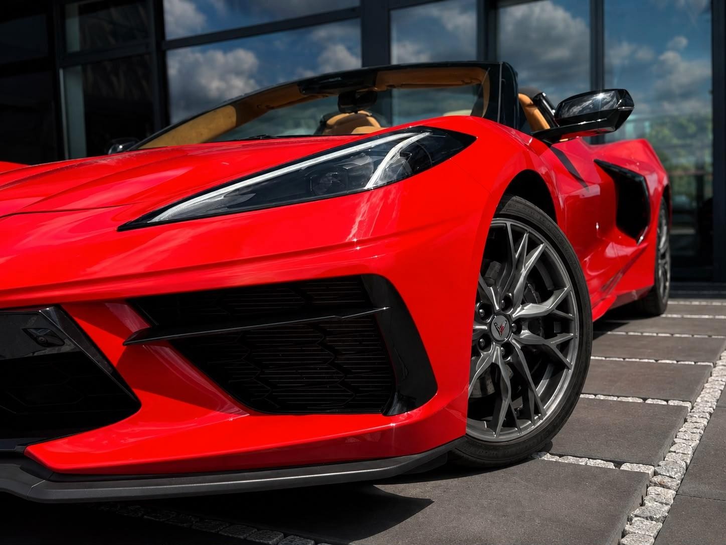 CHEVROLET CORVETTE C8 Stingray Cabriolet-showroom-element-2