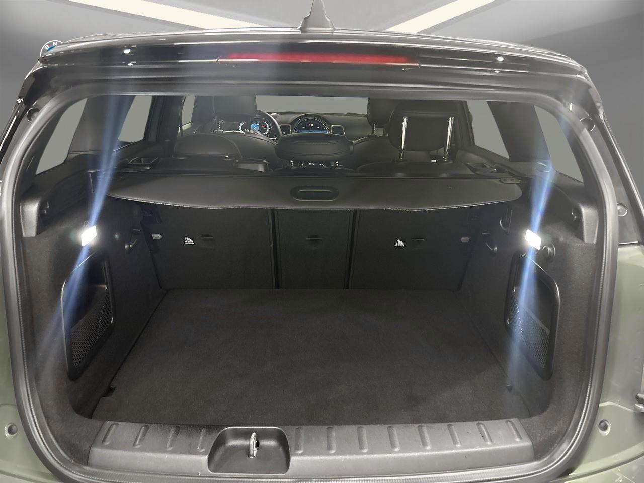 MINI Clubman 2.0i Cooper S ALL4-image-9