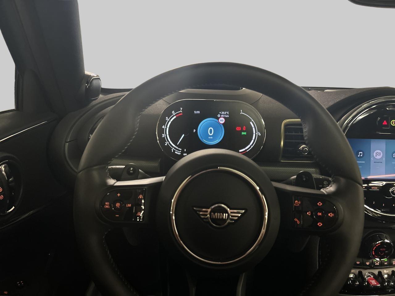 MINI Clubman 2.0i Cooper S ALL4-image-16