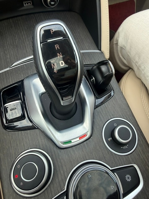 ALFA ROMEO Stelvio 2.0 6C Villa D'este Q4 Automatic-image-21
