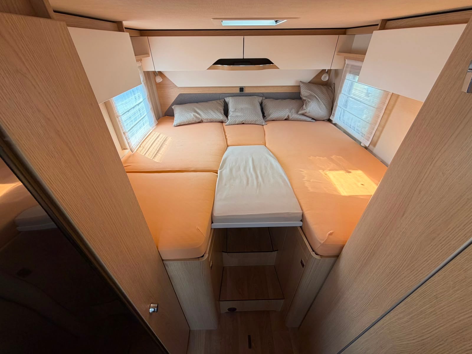 MERCEDES-BENZ ***HYMER BMC 580MC***AUTOMAT 9G-TRONIC ***170PS***LÄNGSBETT***NEUWERTIGER-ZUSTAND***VOLL-LED-SCHEINWERFER***-image-22