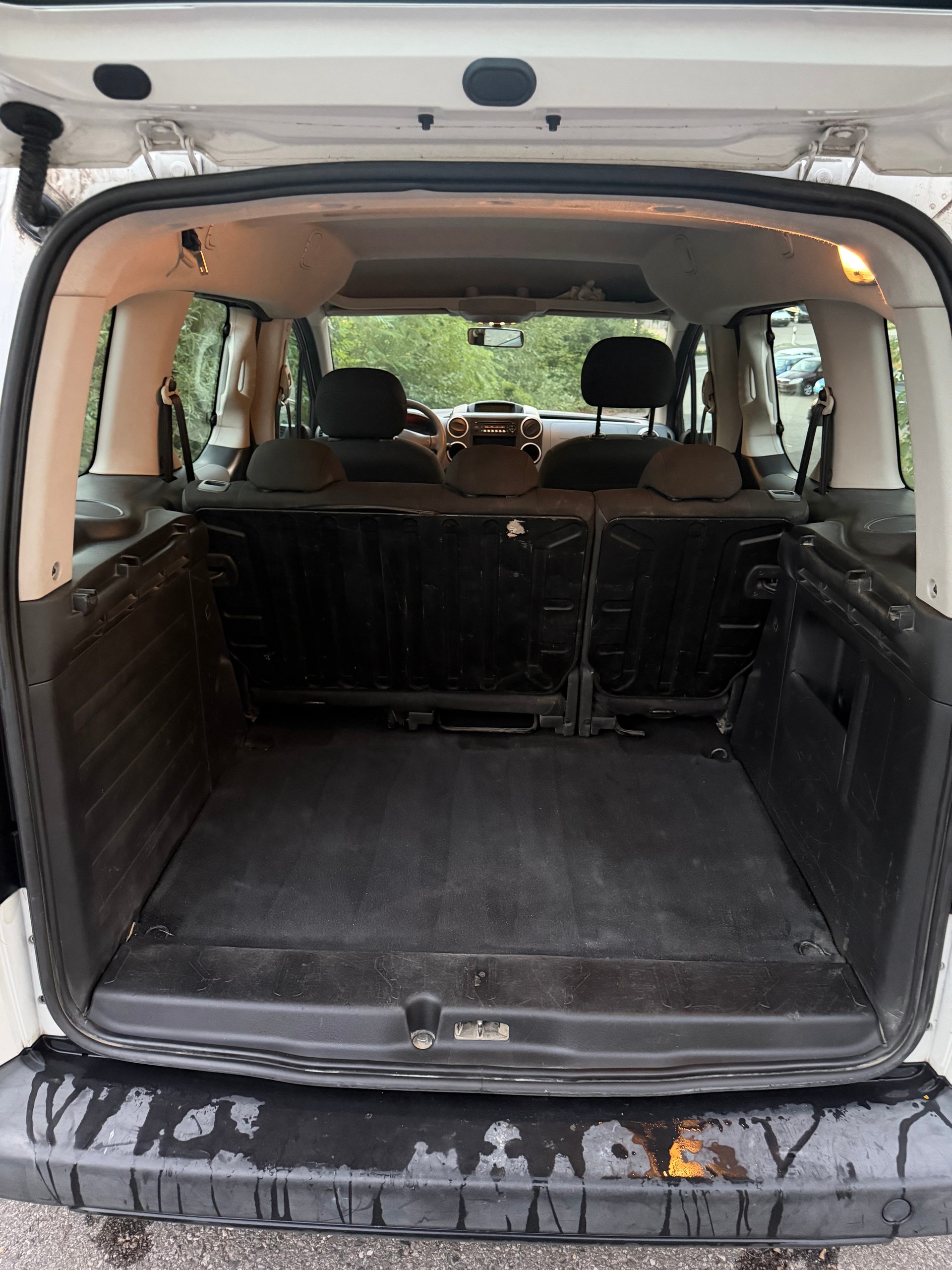 PEUGEOT Partner 1.6 e-HDI Active-image-8