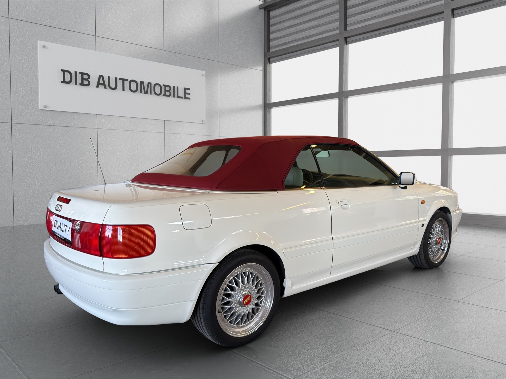 AUDI Cabriolet 2.8 E*174 PS*EXKLUSIVE FAHRZEUG*TOP ZUSTAND*NUR 85000 KM*-image-4