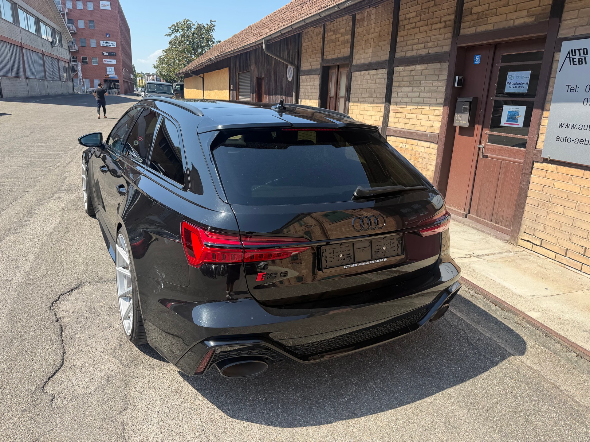 AUDI RS6 Avant 4.0 TFSI V8 quattro-image-4