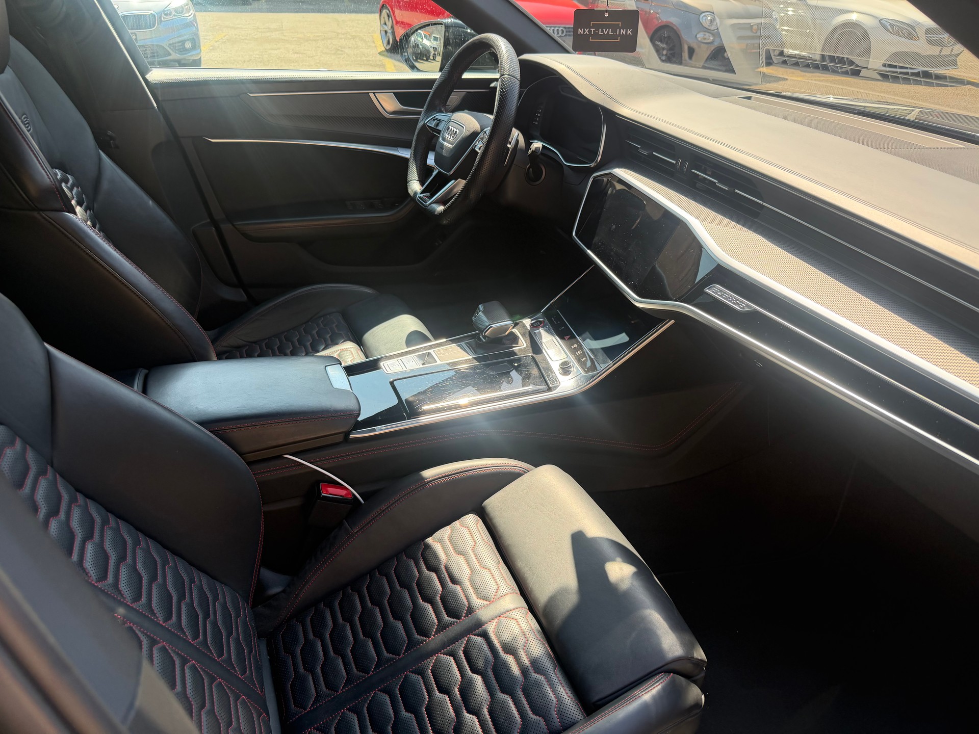AUDI RS6 Avant 4.0 TFSI V8 quattro-image-10
