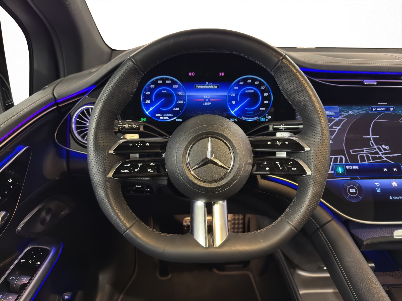 MERCEDES-BENZ EQE 500 SUV AMG Line 4Matic-image-12
