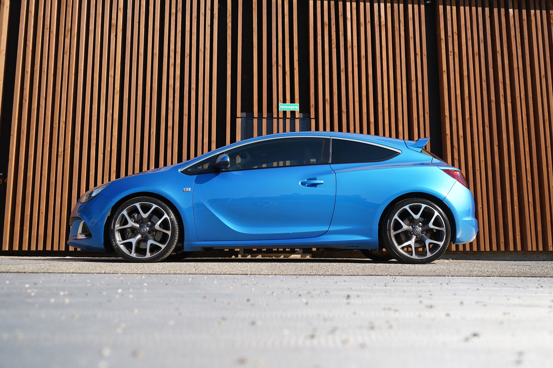 OPEL ASTRA GTC 2.0i 16V TURBO OPC l 280 PS-showroom-element-1