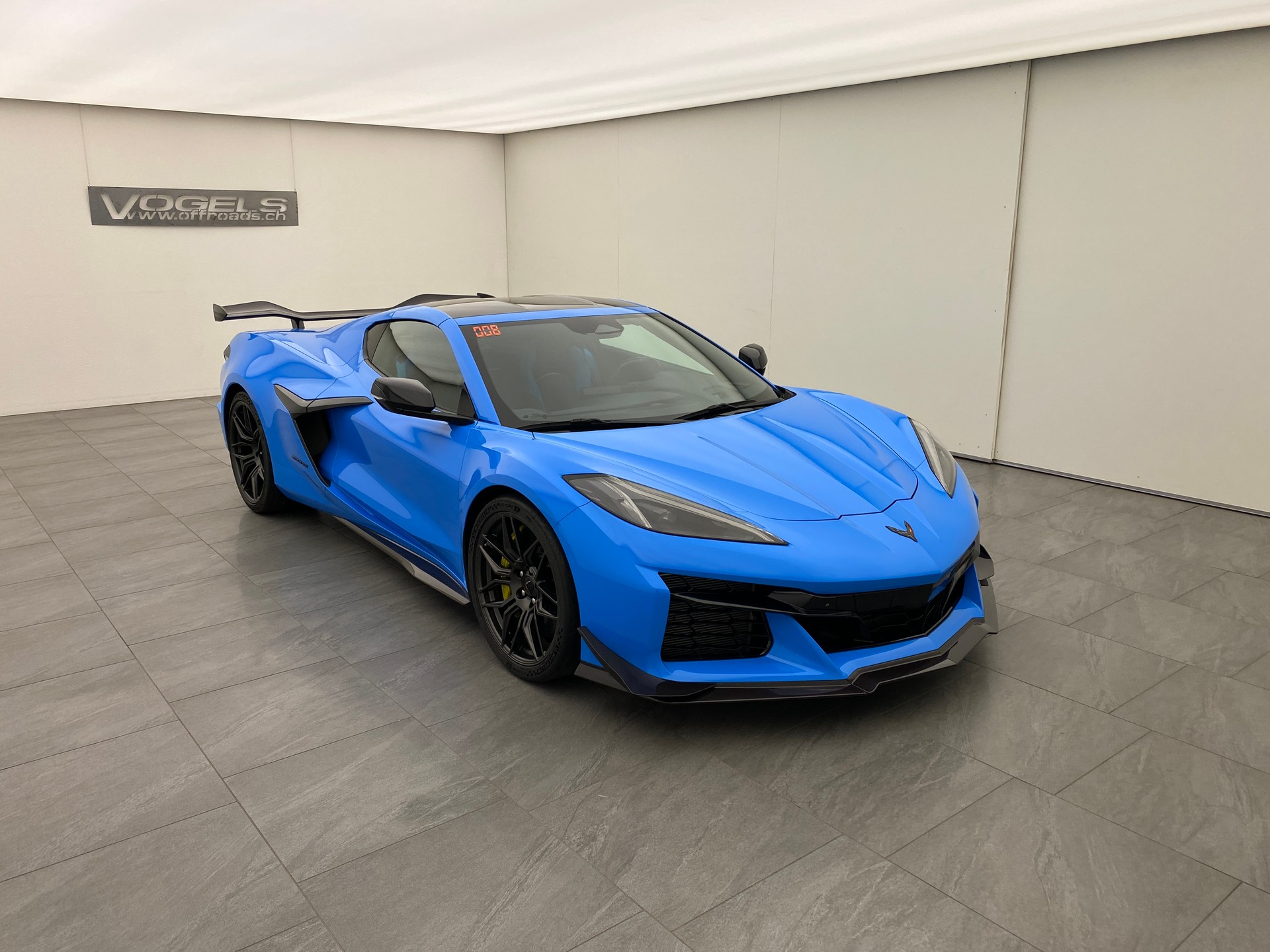 CHEVROLET Corvette C8 Z06 3LZ Z07 Performance Carbon-showroom-element-3