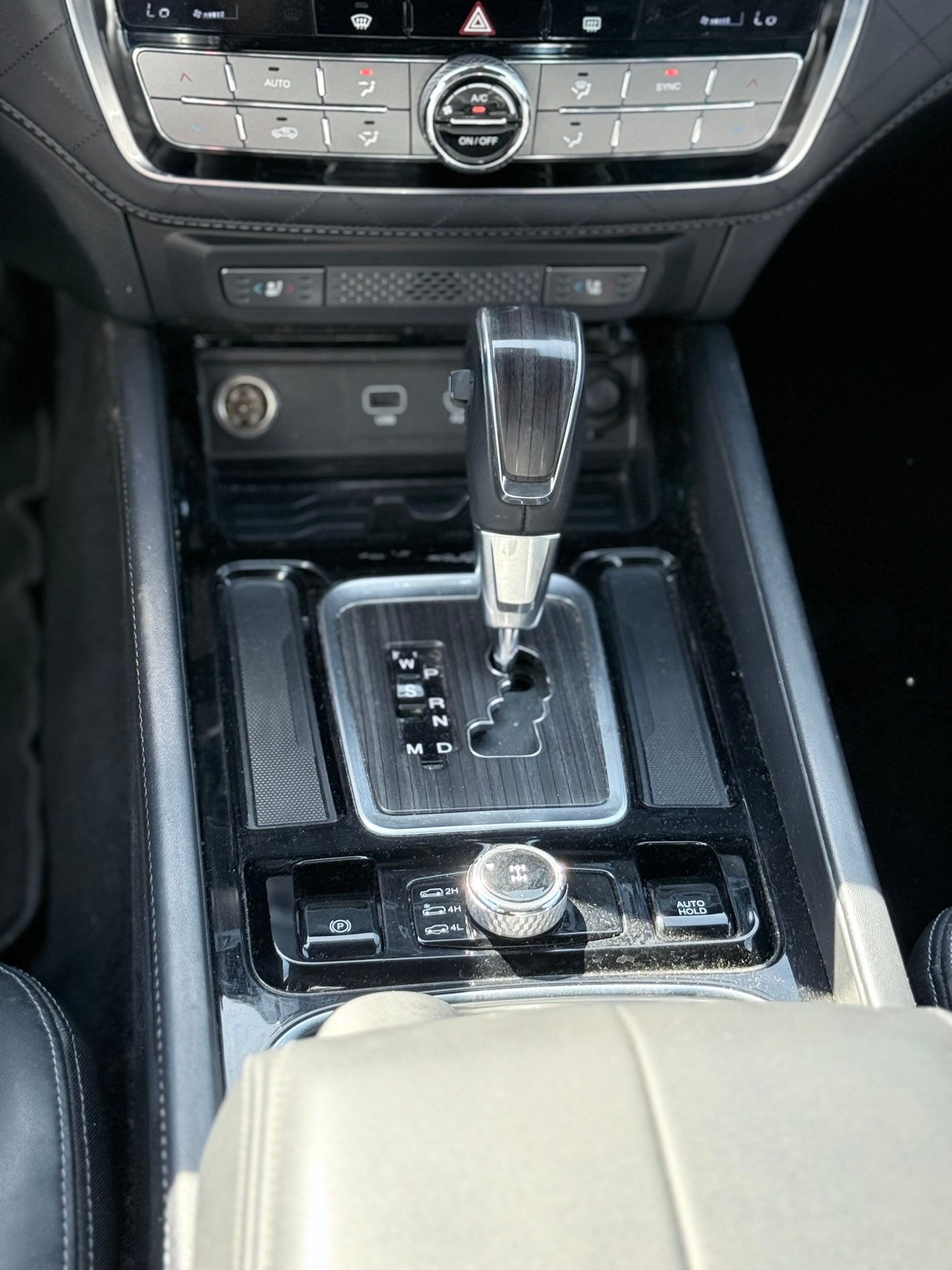 KGM-SsangYong Rexton RX220 e-XDi Sapphire 4WD-image-23