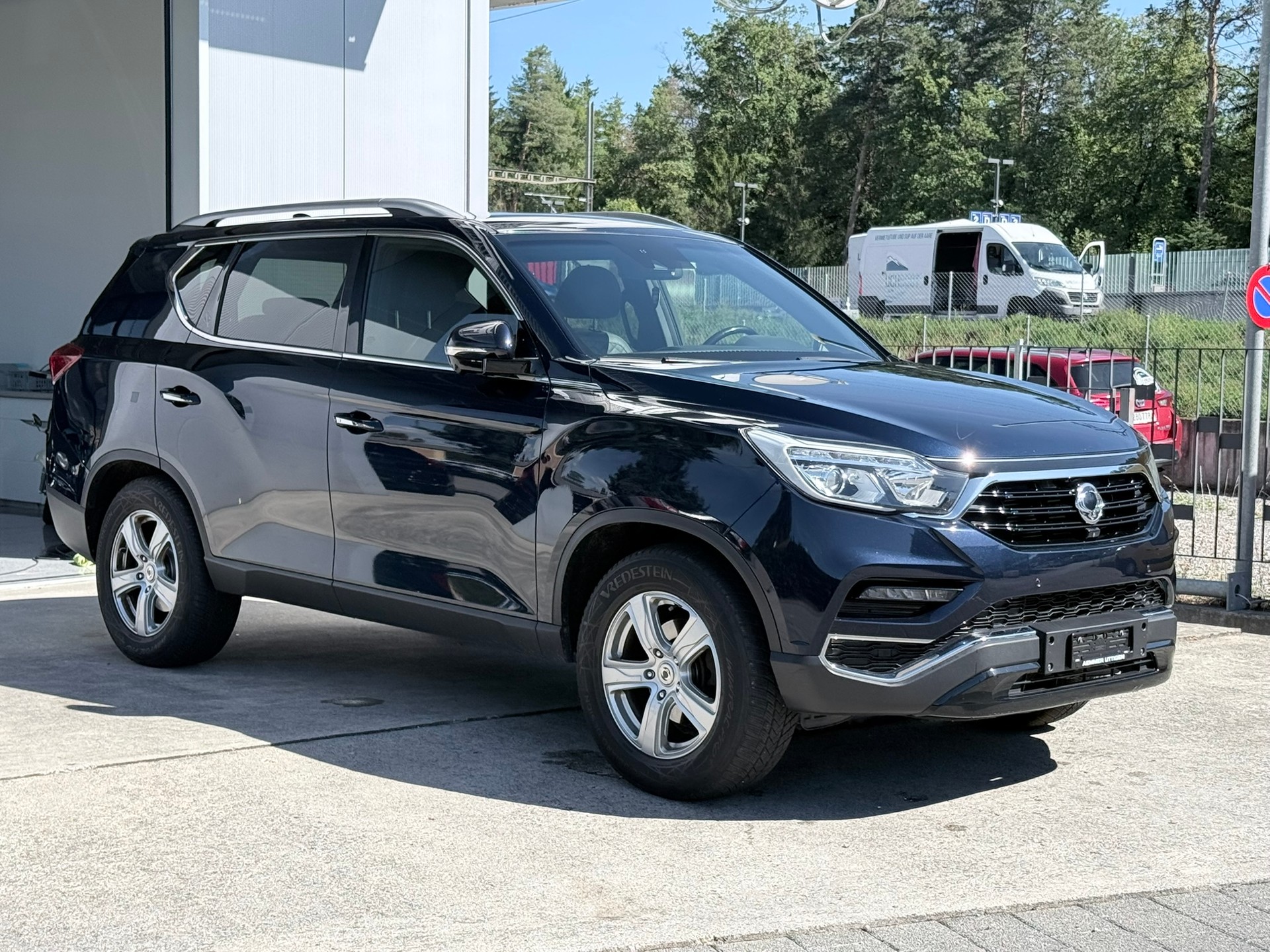 KGM-SsangYong Rexton RX220 e-XDi Sapphire 4WD-showroom-element-2