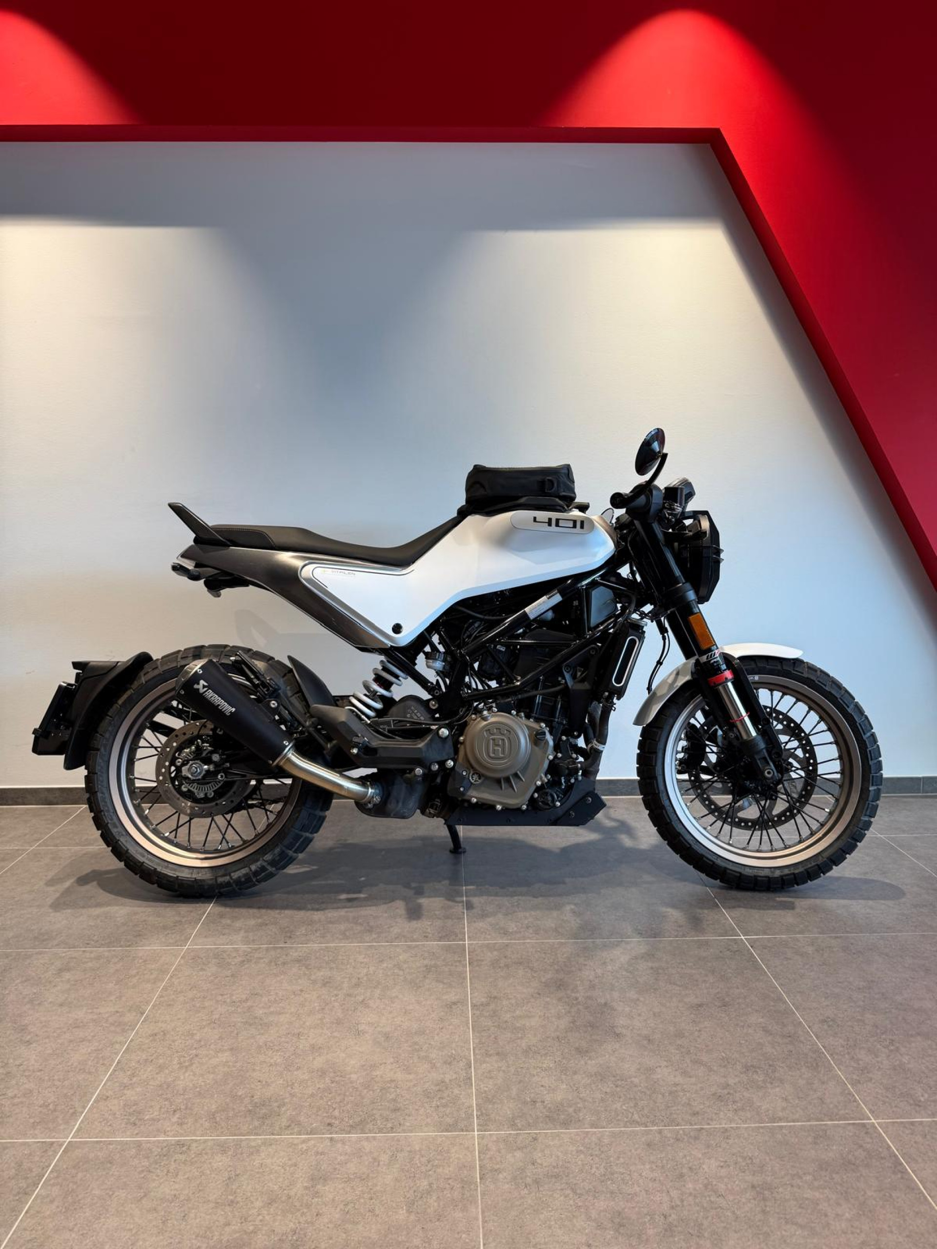 HUSQVARNA Vitpilen 401-image-1