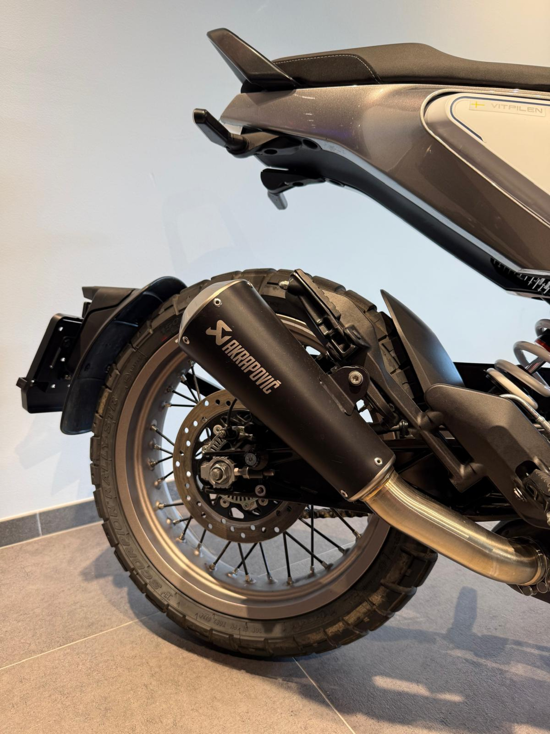 HUSQVARNA Vitpilen 401-image-3