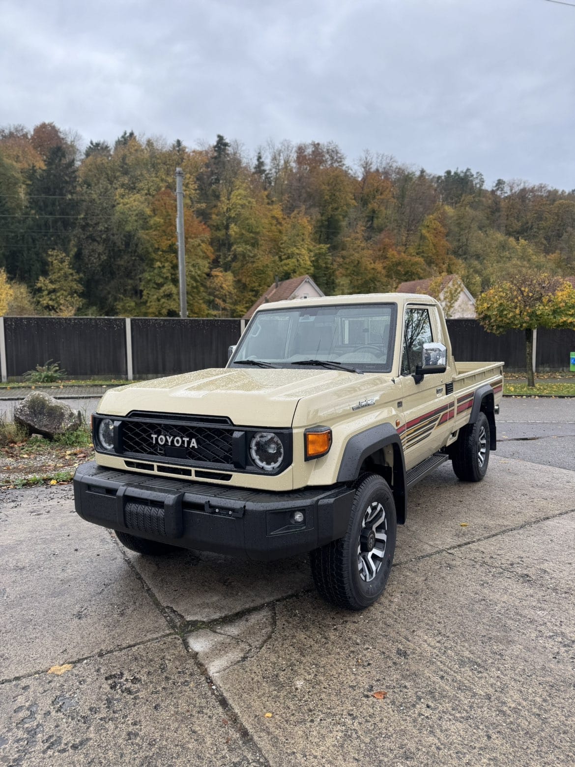 TOYOTA GRJ79 Single Cab Luxury Plus 4.0 V6-image-2