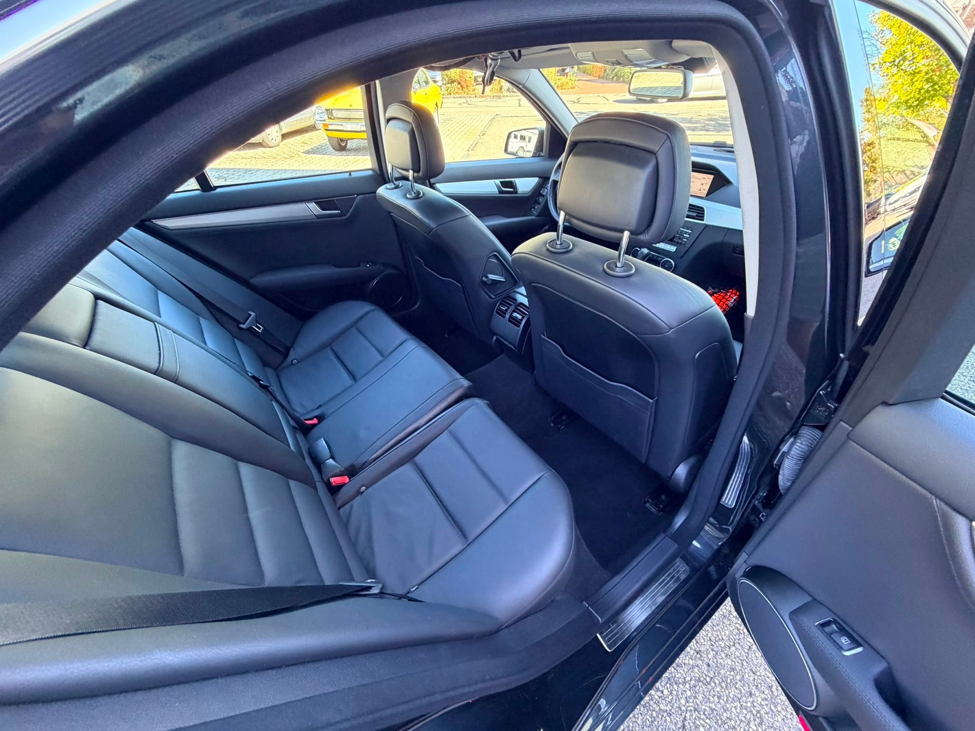 MERCEDES-BENZ C 250 CDI Avantgarde 4Matic 7G-Tronic-image-11