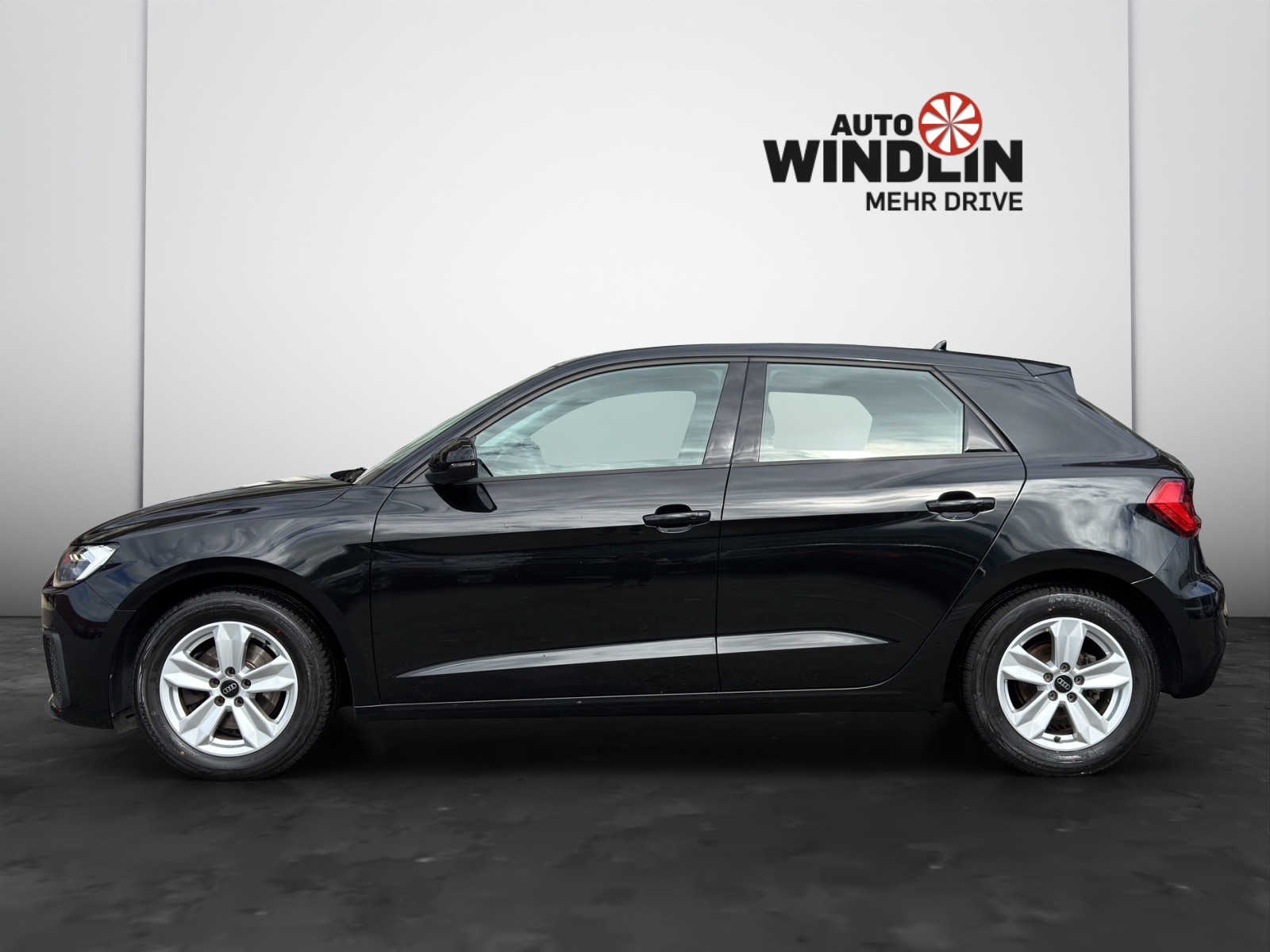 AUDI A1 Sportback 1.0 30 TFSI Attraction S-Tronic-showroom-element-3