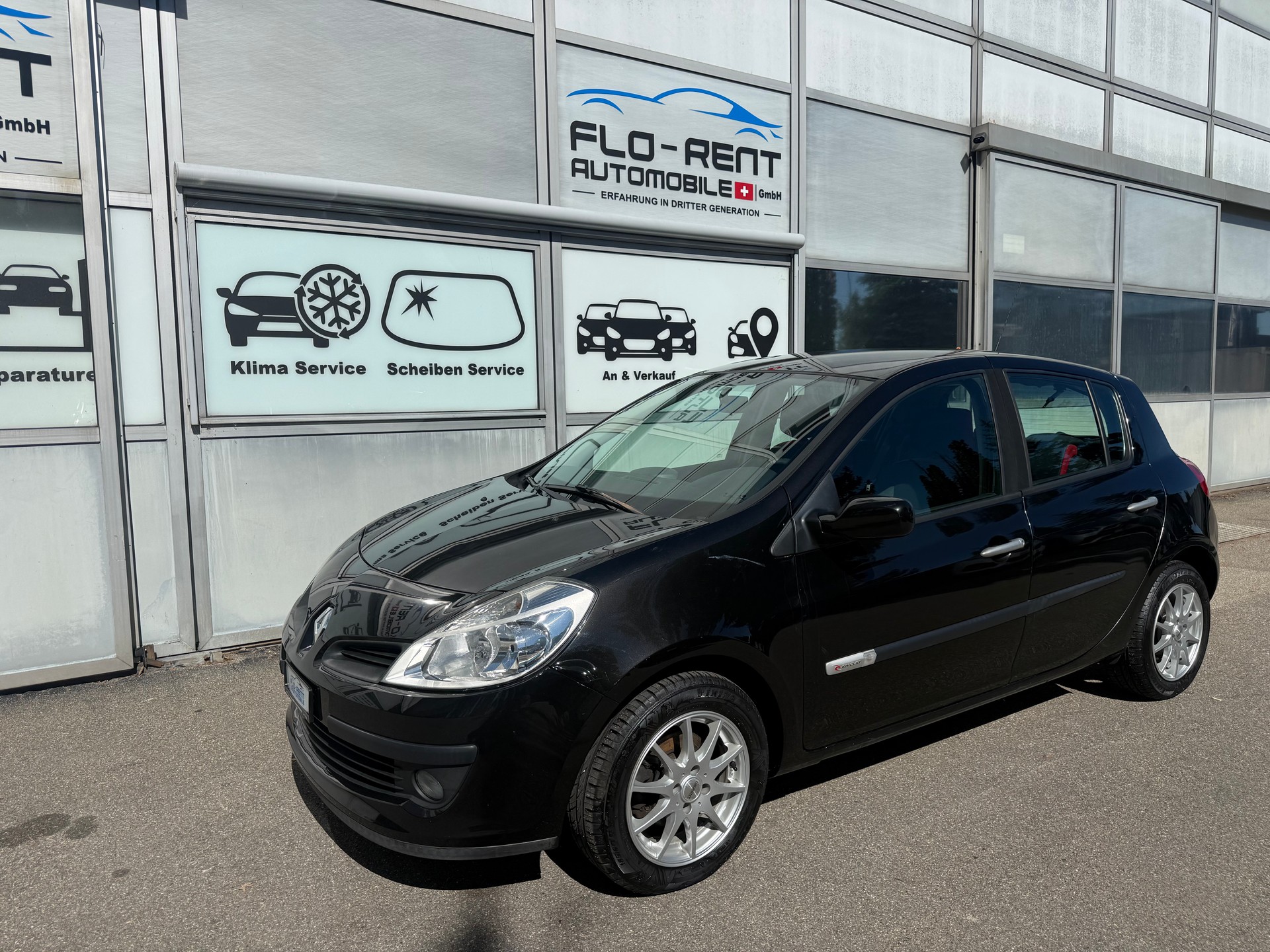 RENAULT Clio 1.2 16V Turbo Rip Curl