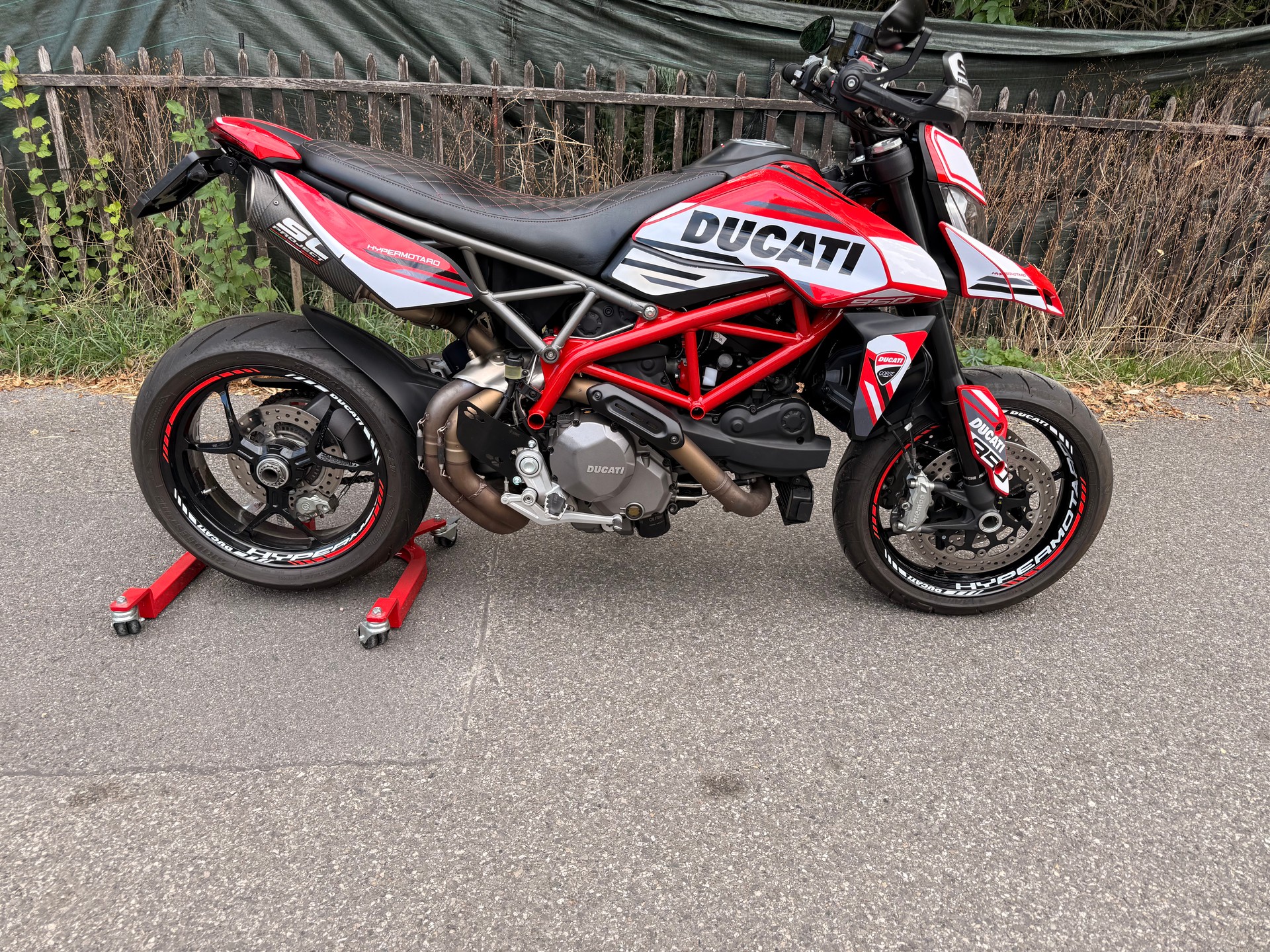 DUCATI HYPERMOTARD 950-image-3