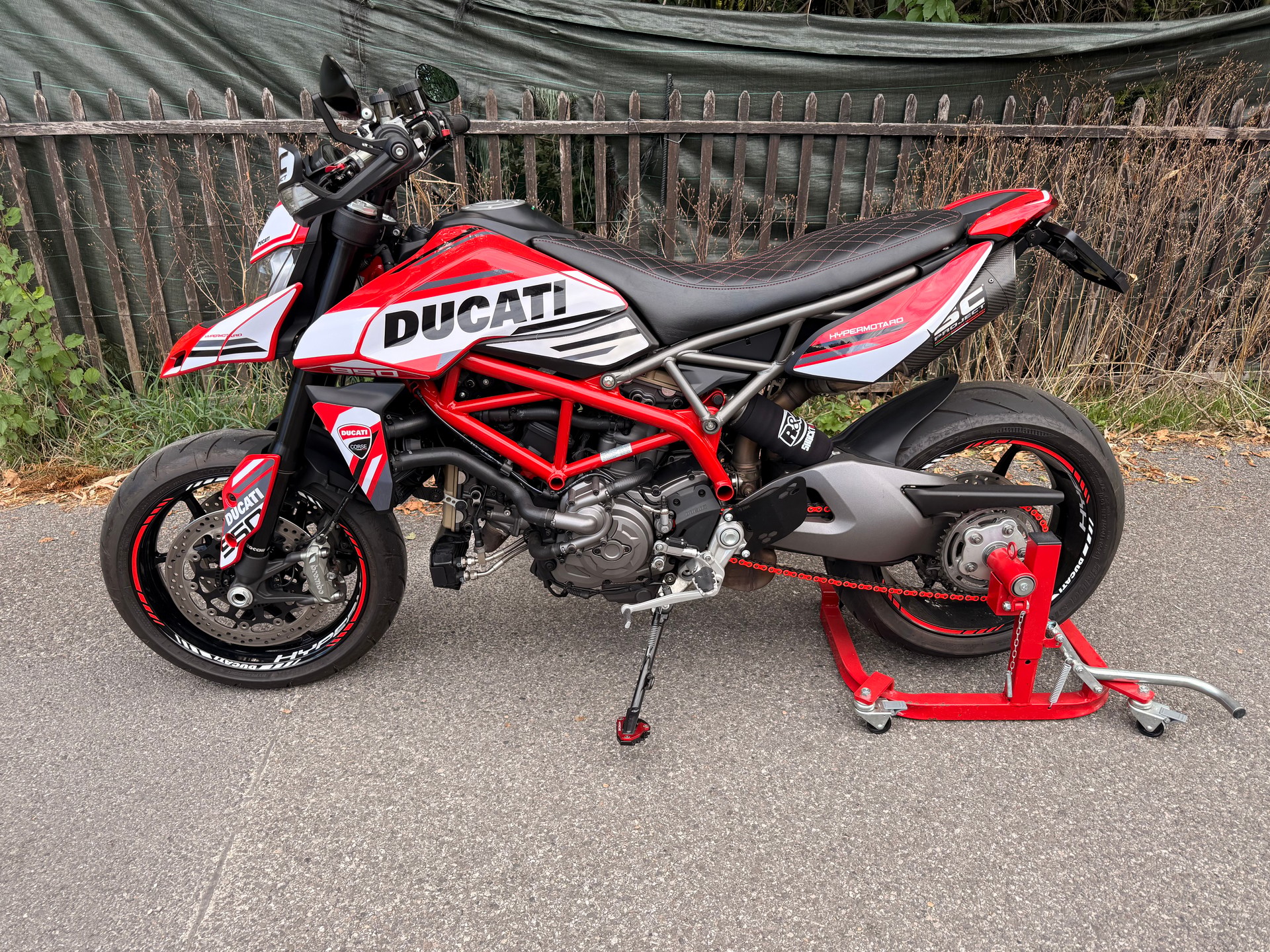 DUCATI HYPERMOTARD 950-image-2
