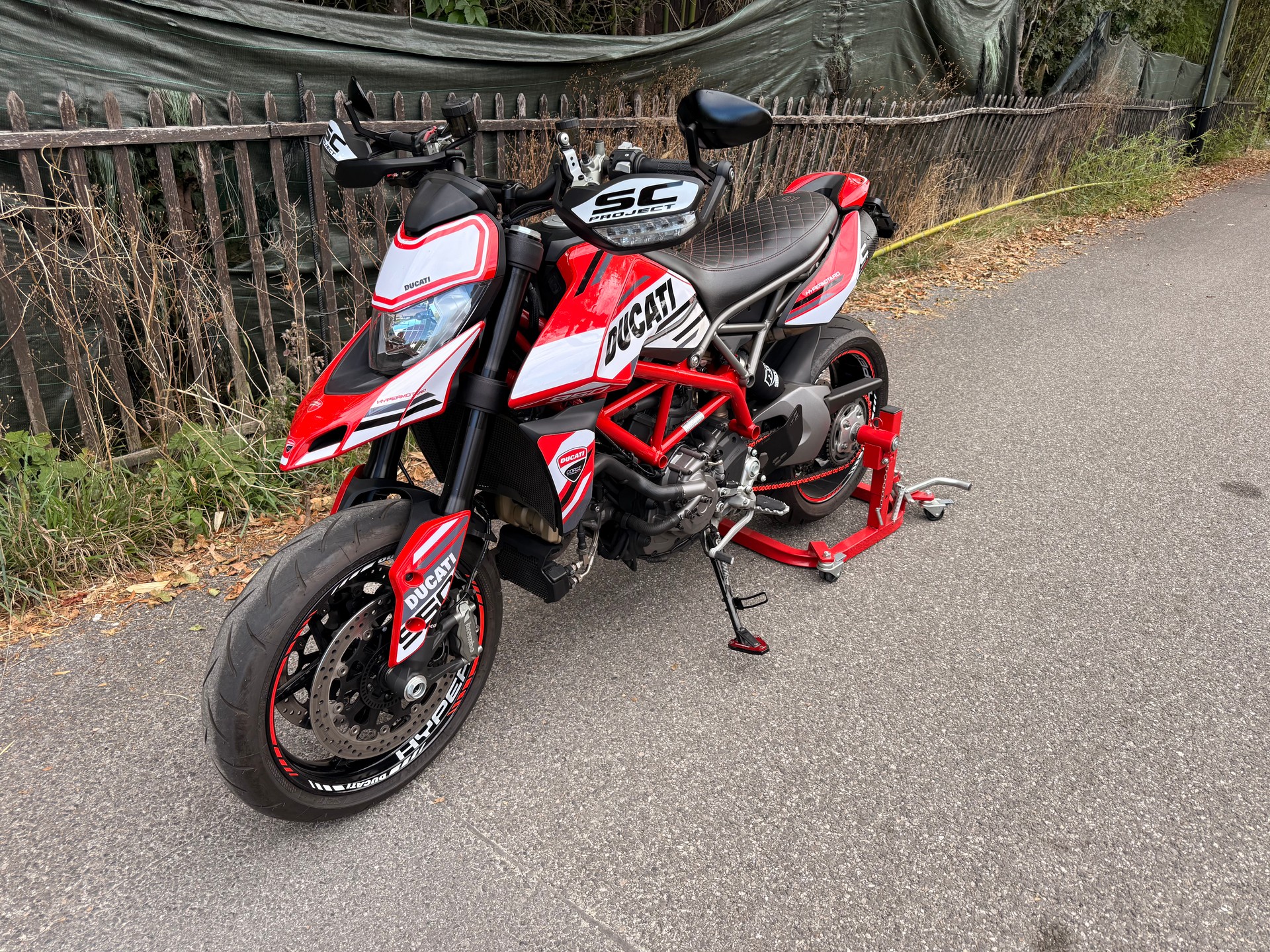 DUCATI HYPERMOTARD 950-image-1