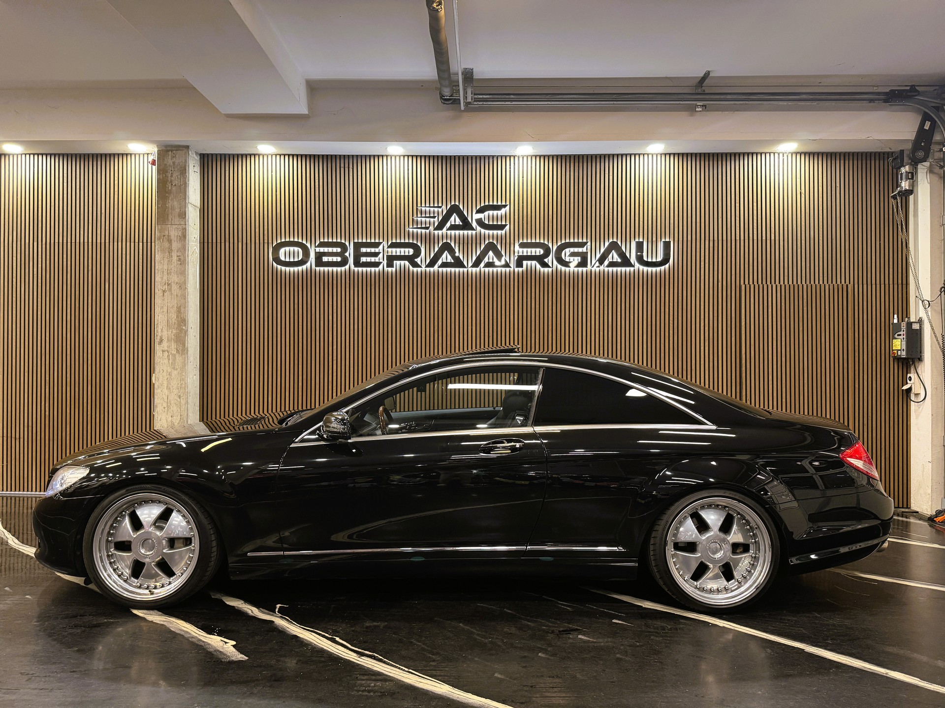 MERCEDES-BENZ CL 500 4Matic 7G-Tronic-image-1