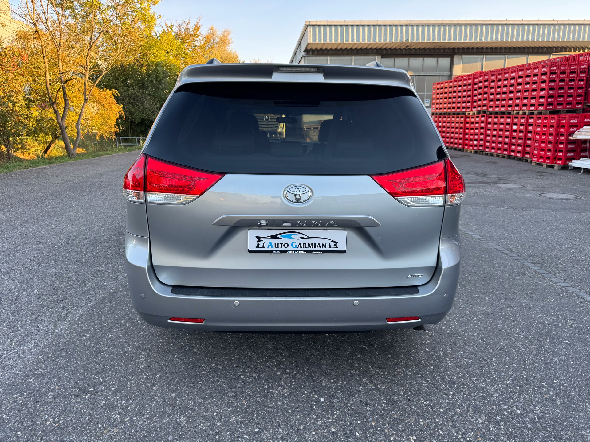 TOYOTA Sienna 3.5 A 4WD-showroom-element-3