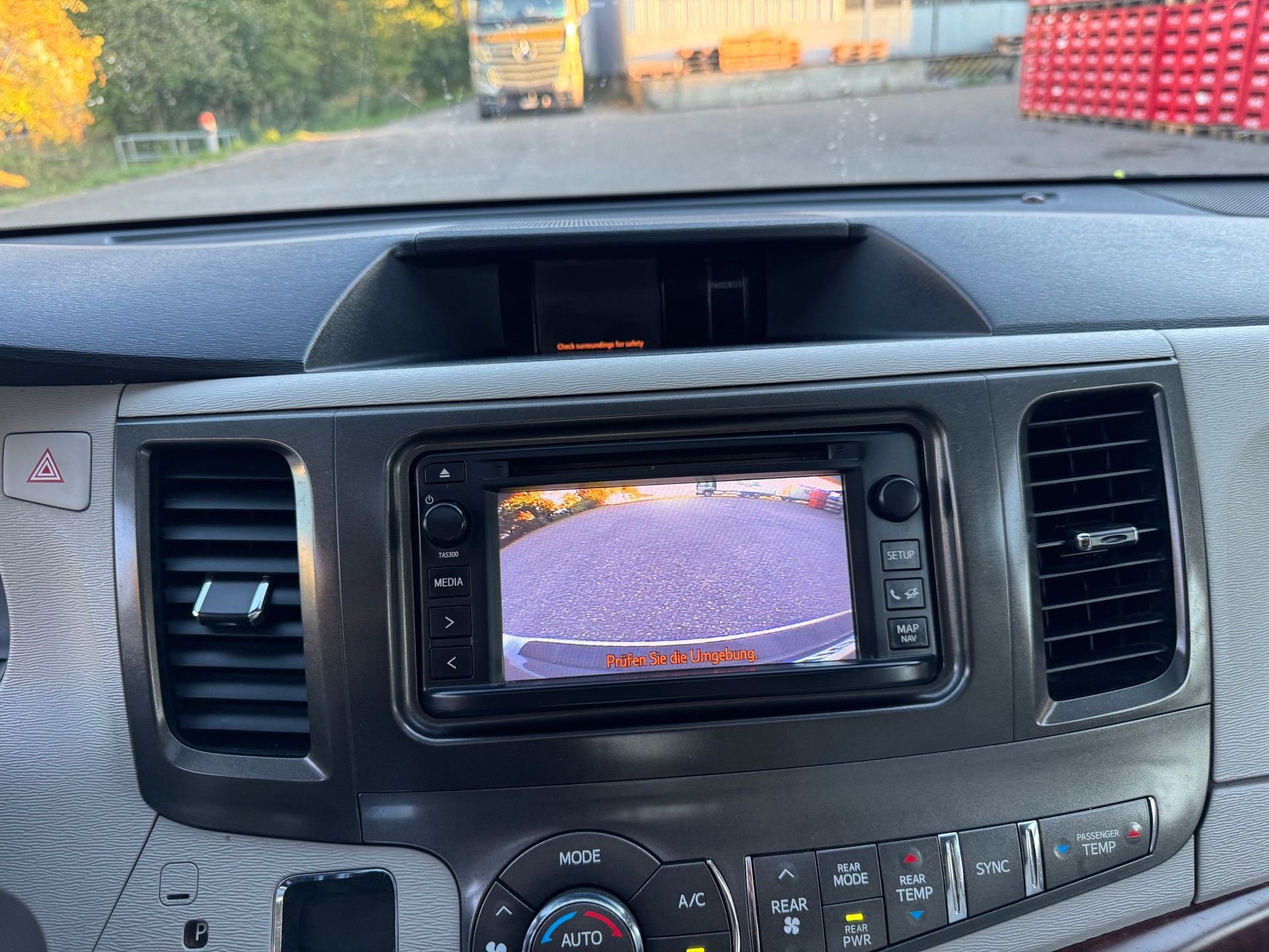 TOYOTA Sienna 3.5 A 4WD-image-28