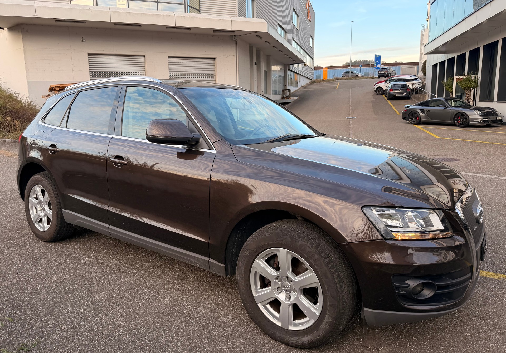 AUDI Q5 2.0 TDI quattro S-tronic-image-4