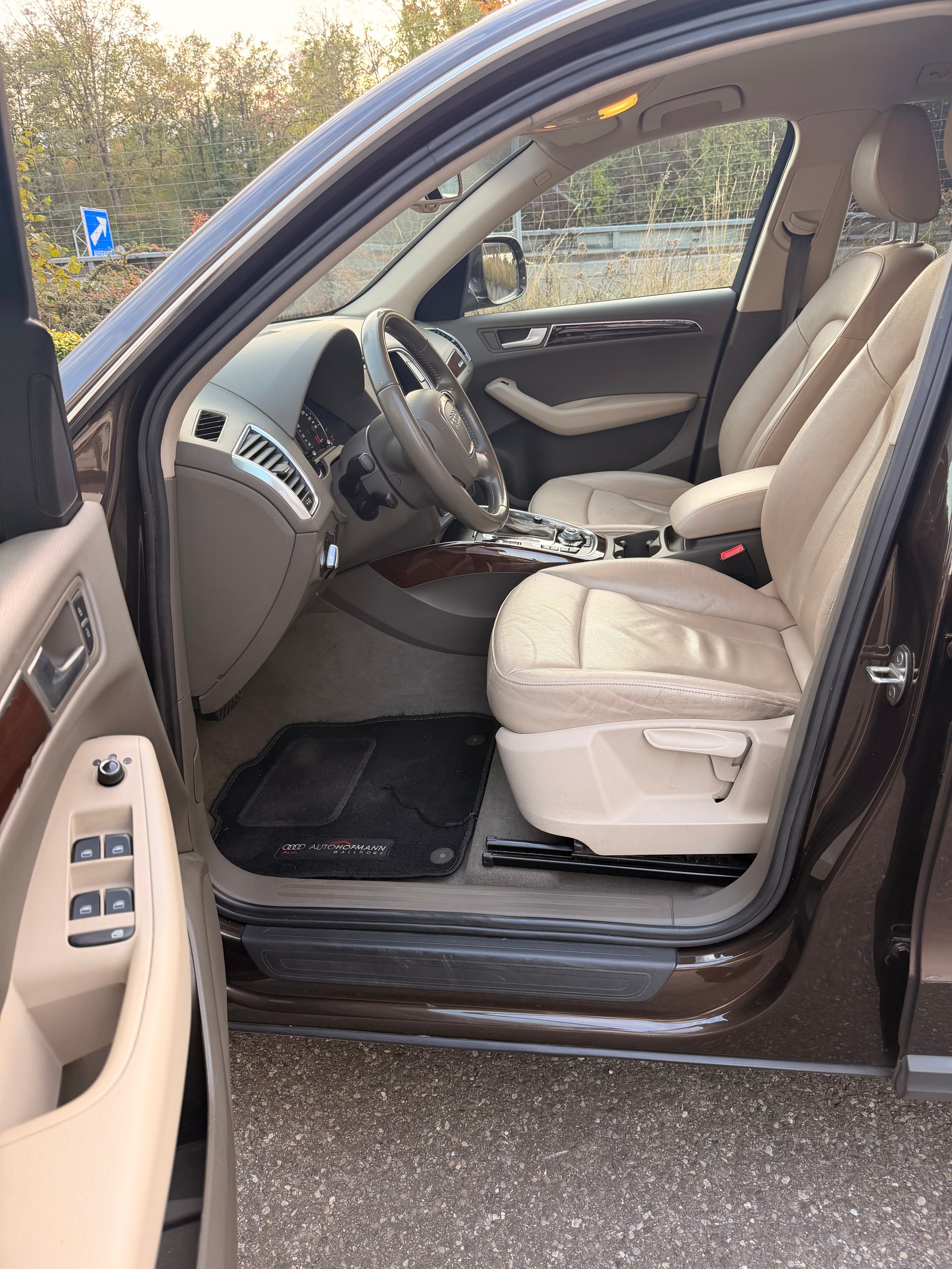 AUDI Q5 2.0 TDI quattro S-tronic-image-5