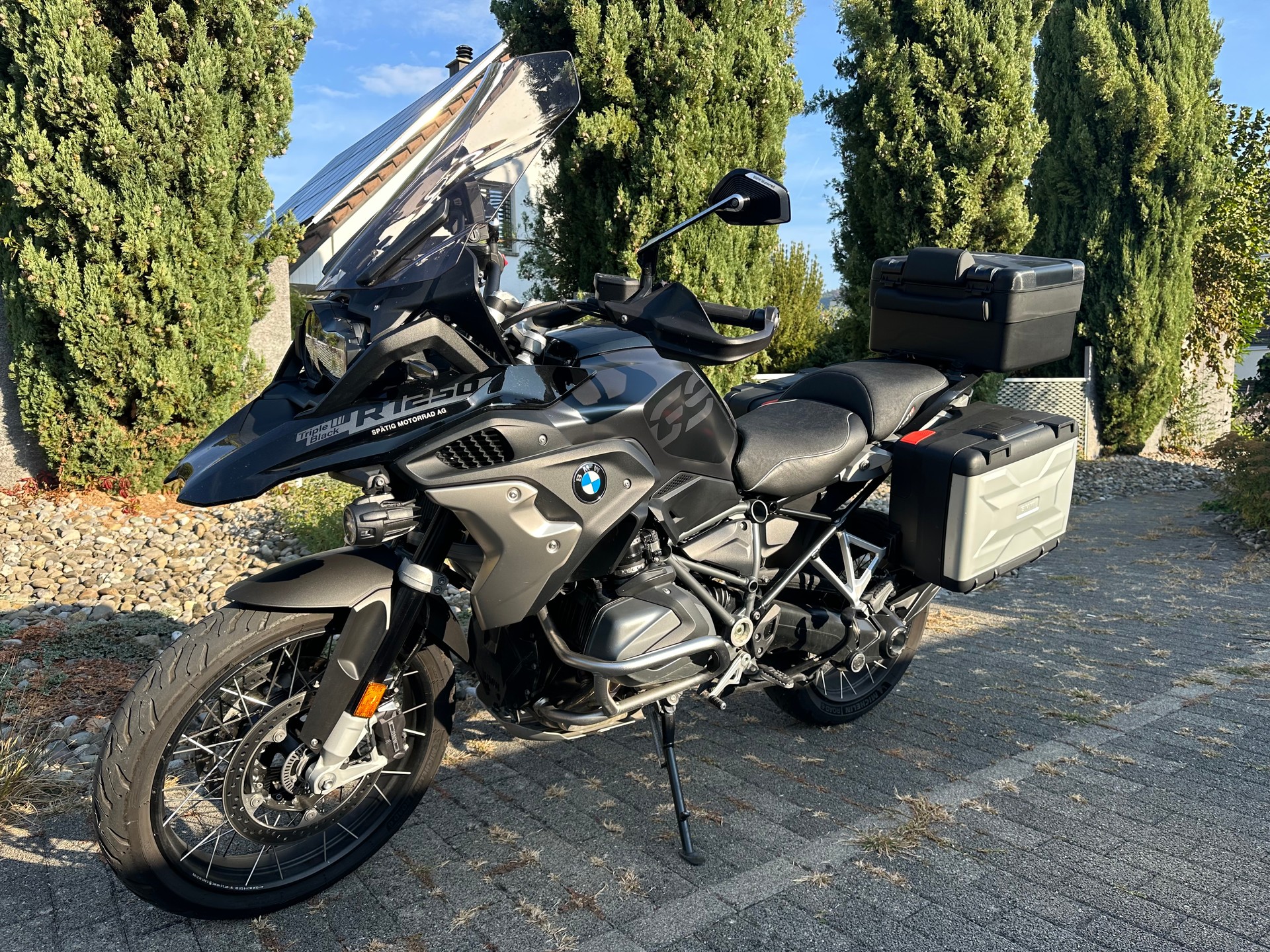 BMW R 1250 GS Triple Black-image-0