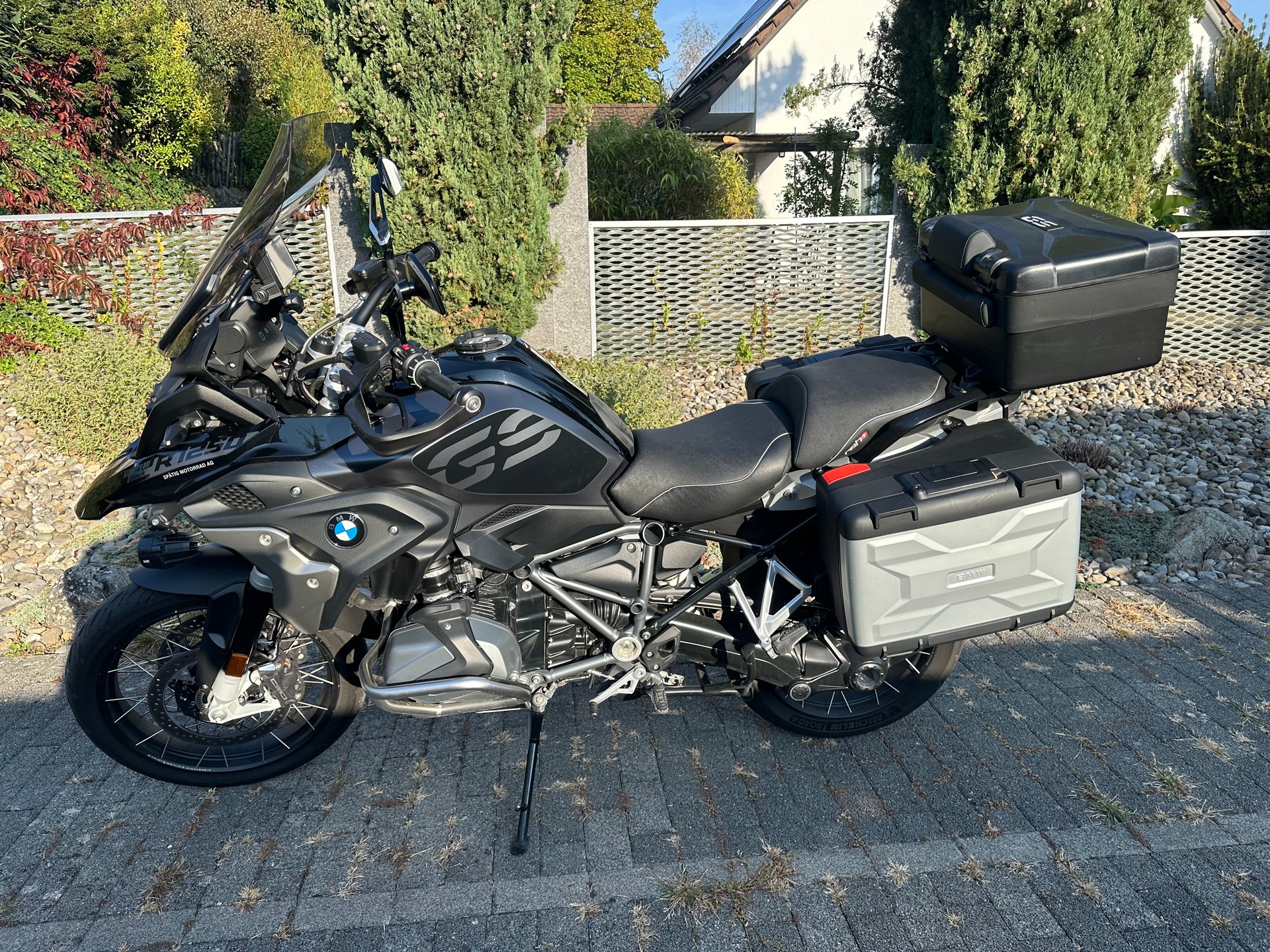 BMW R 1250 GS Triple Black-image-5