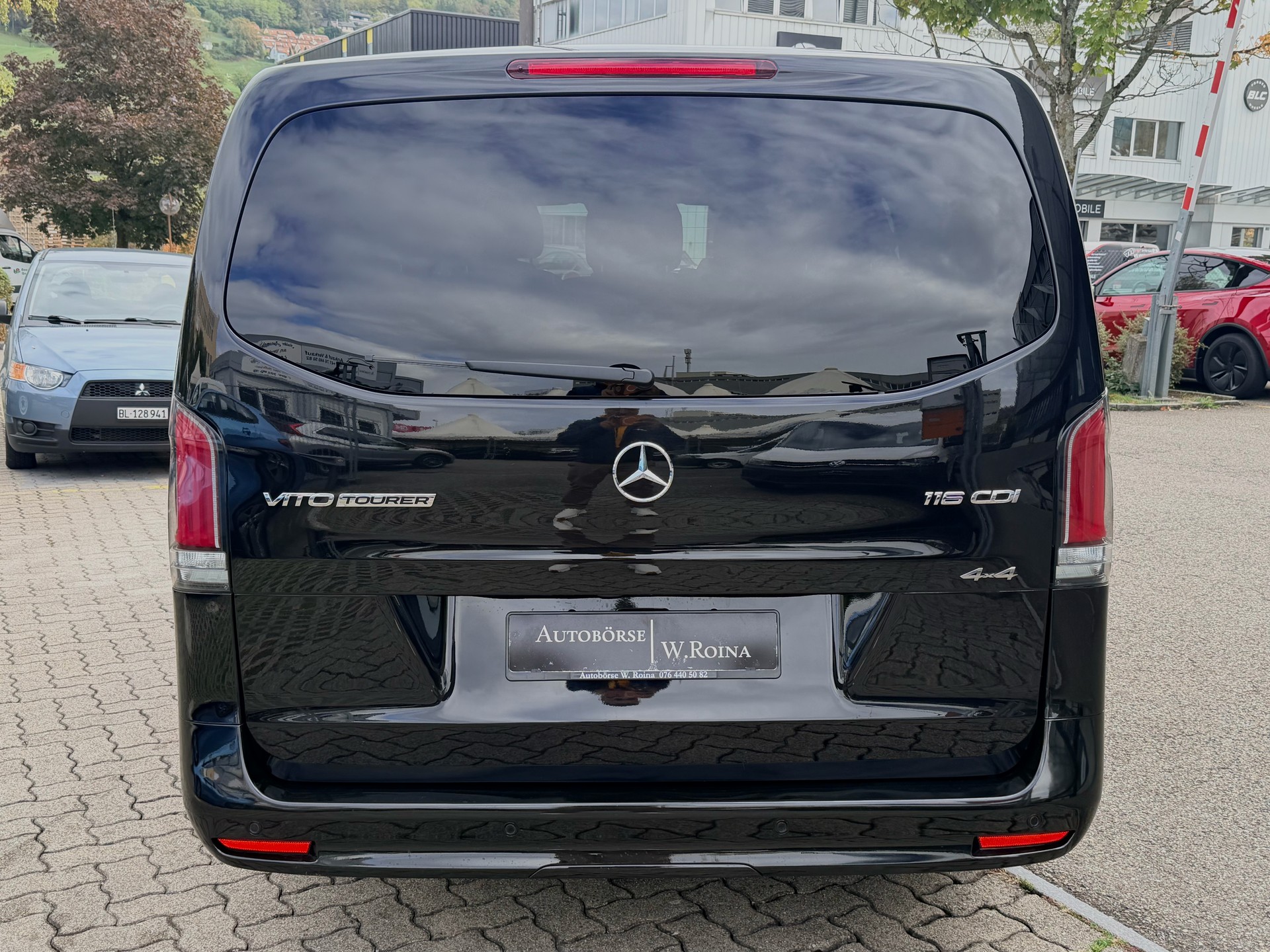 MERCEDES-BENZ Vito 116 CDI Lang Select Tourer 4Matic 9G-Tronic-showroom-element-3
